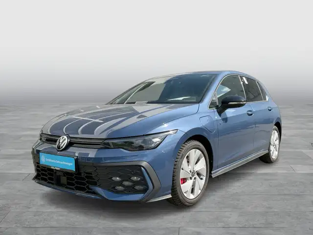 Volkswagen Golf view 2