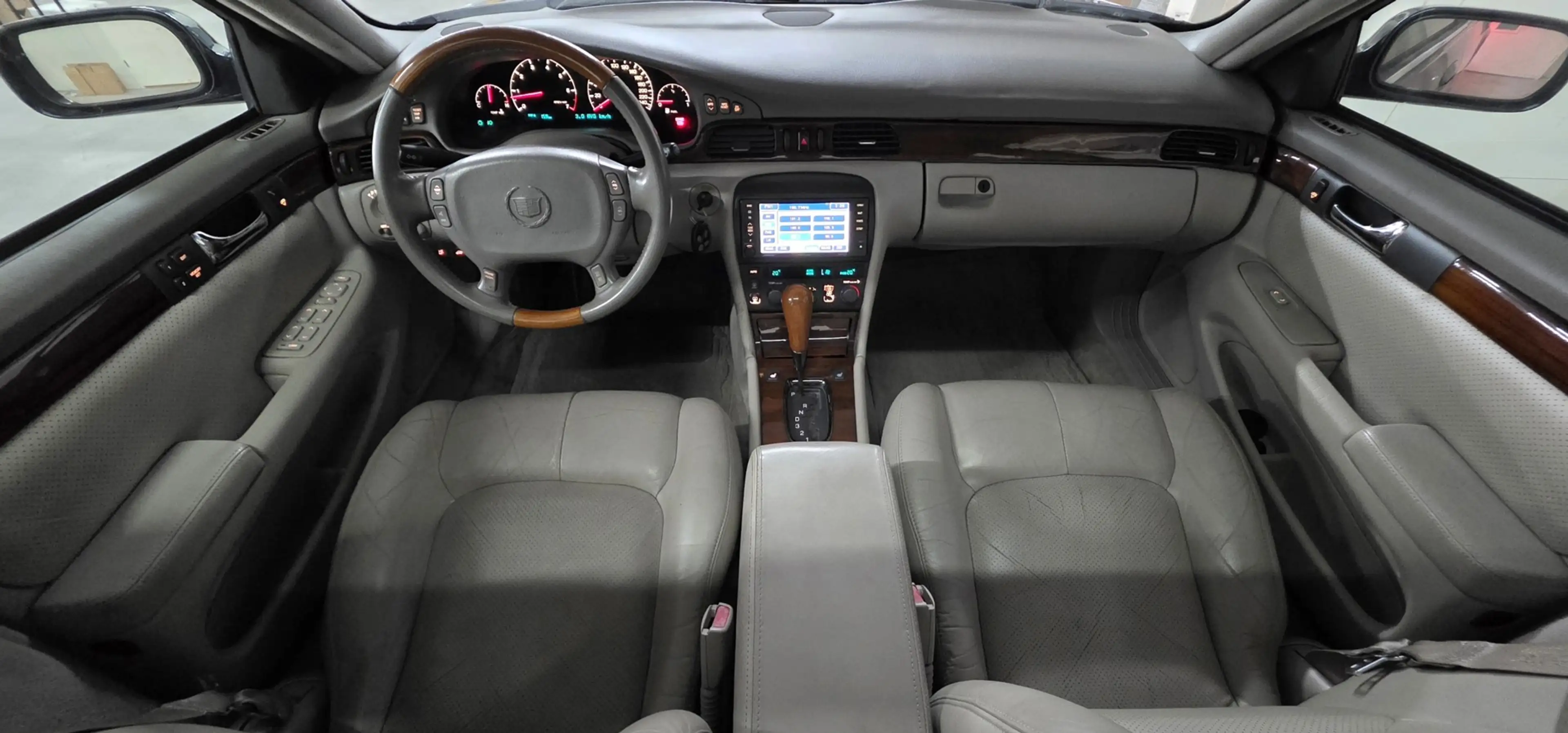 Cadillac Seville 4.6-V8 STS Northstar 305PK Trekhaak Xenon Pano Moo — photo 23