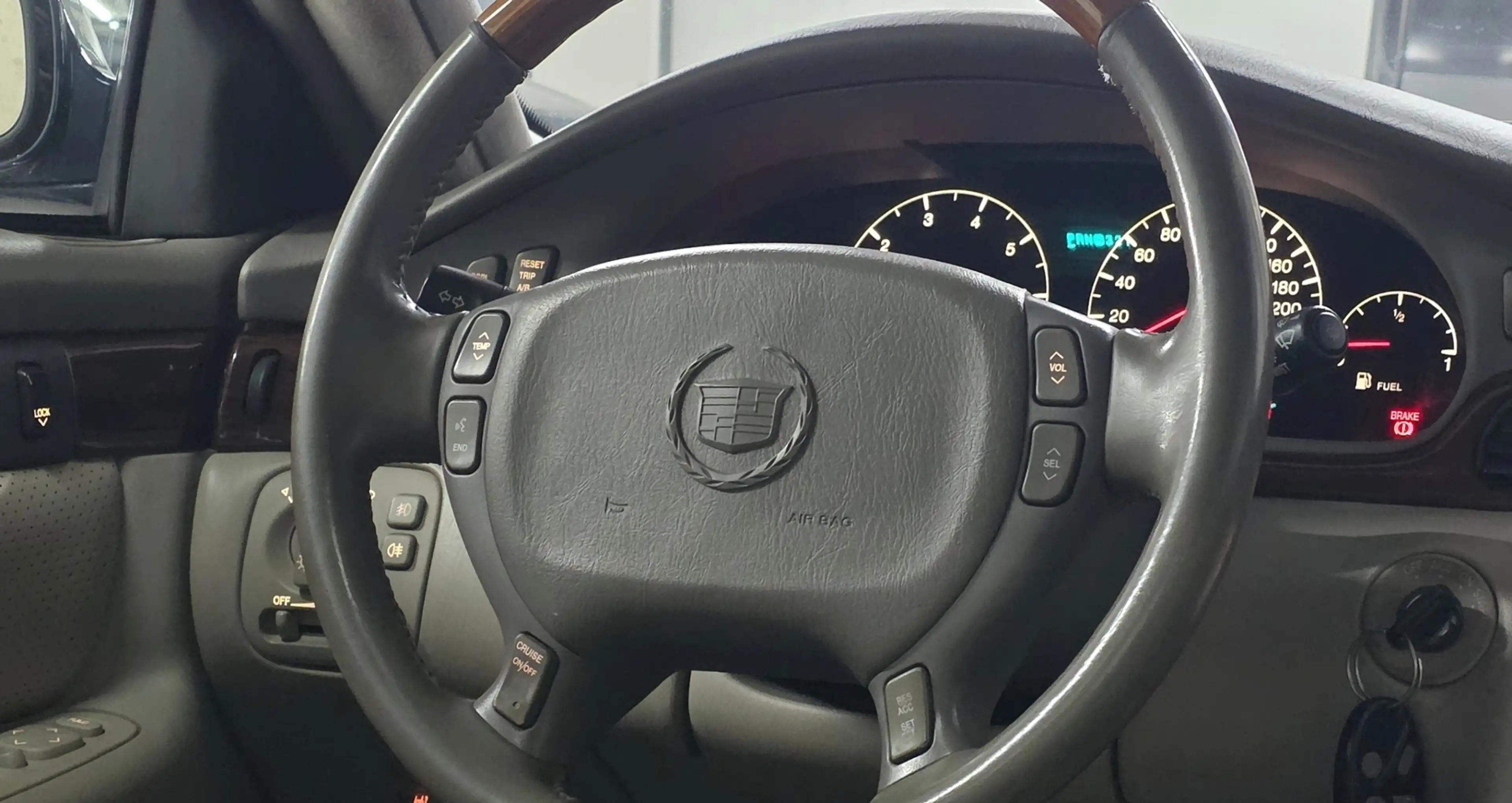 Cadillac Seville 4.6-V8 STS Northstar 305PK Trekhaak Xenon Pano Moo — photo 14