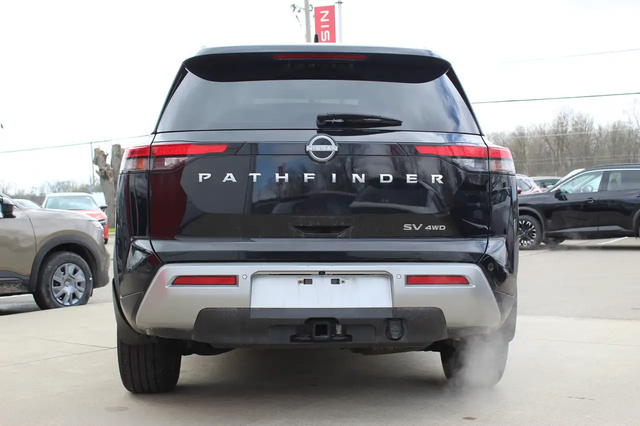 Nissan Pathfinder снимка Nissan Pathfinder