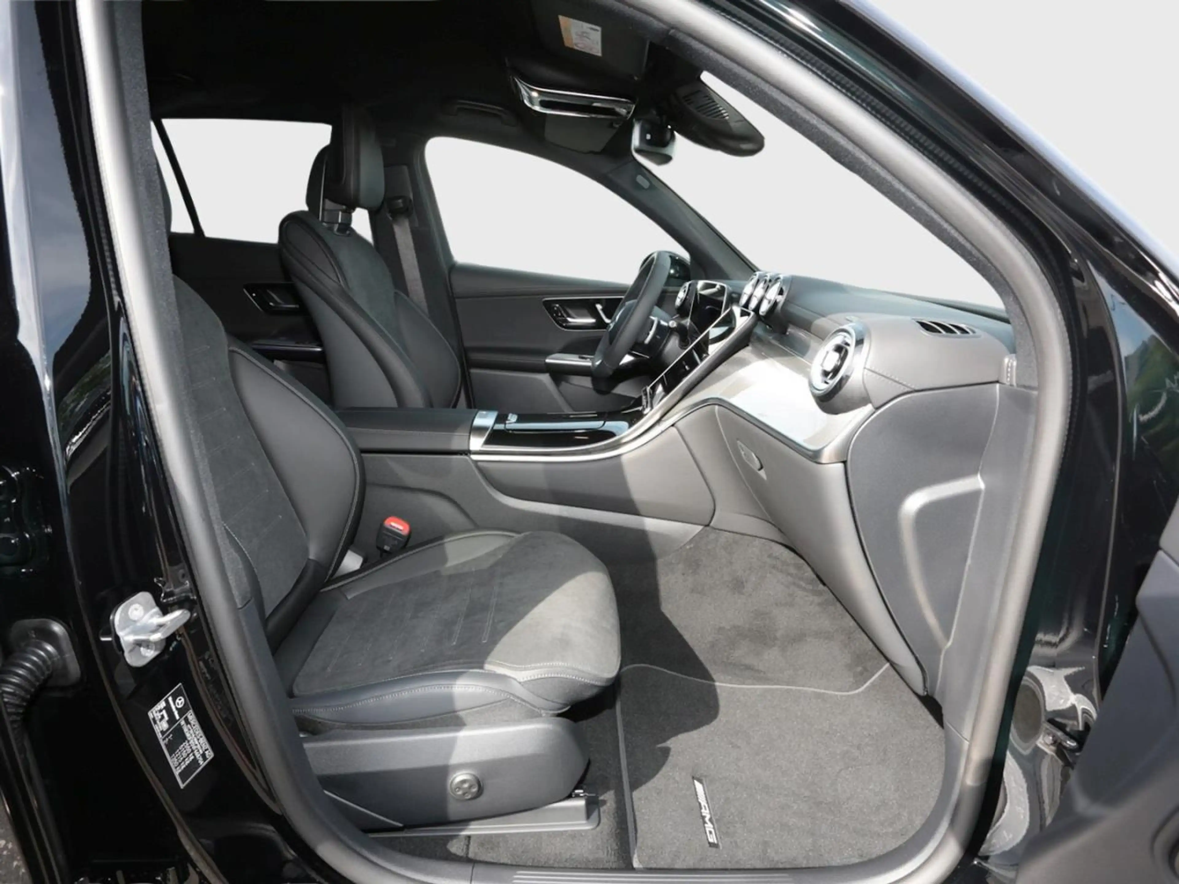 Mercedes-Benz GLC 220 d 4MATIC AMG Distronic Memory 360° AHK — photo 9