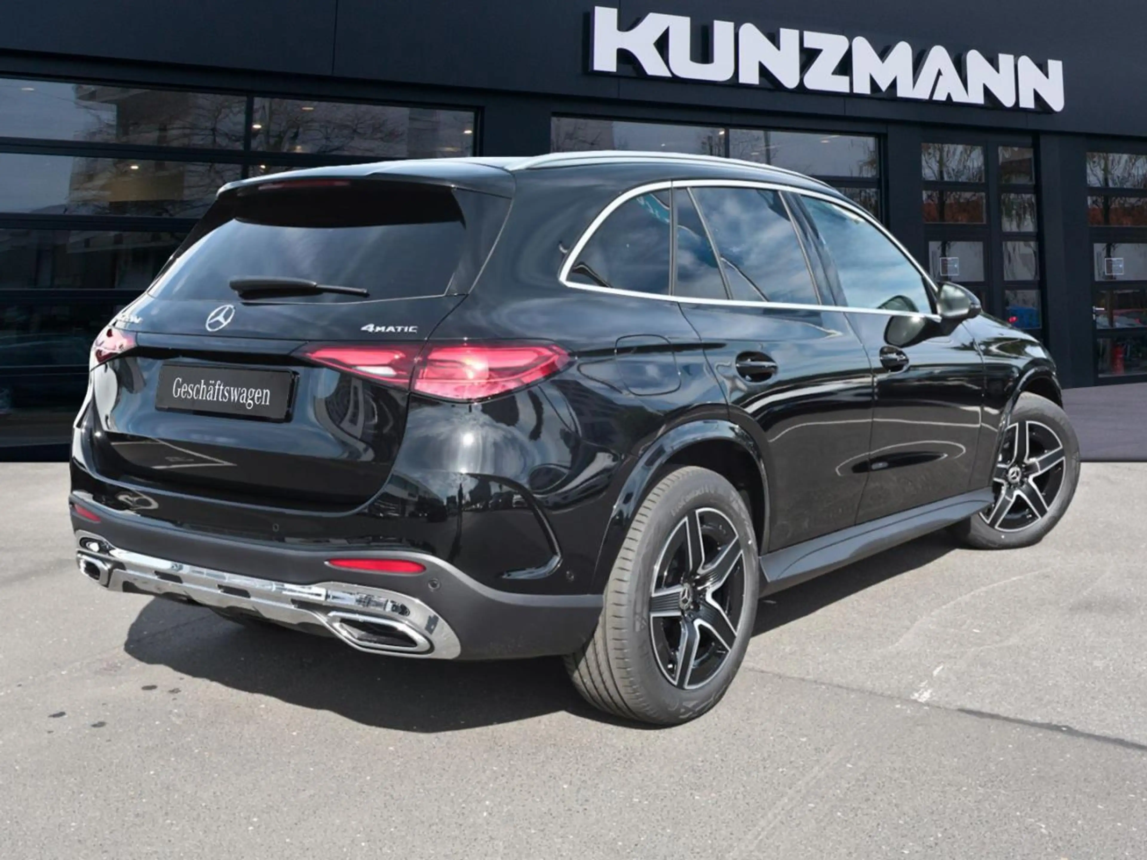 Mercedes-Benz GLC 220 d 4MATIC AMG Distronic Memory 360° AHK — photo 3