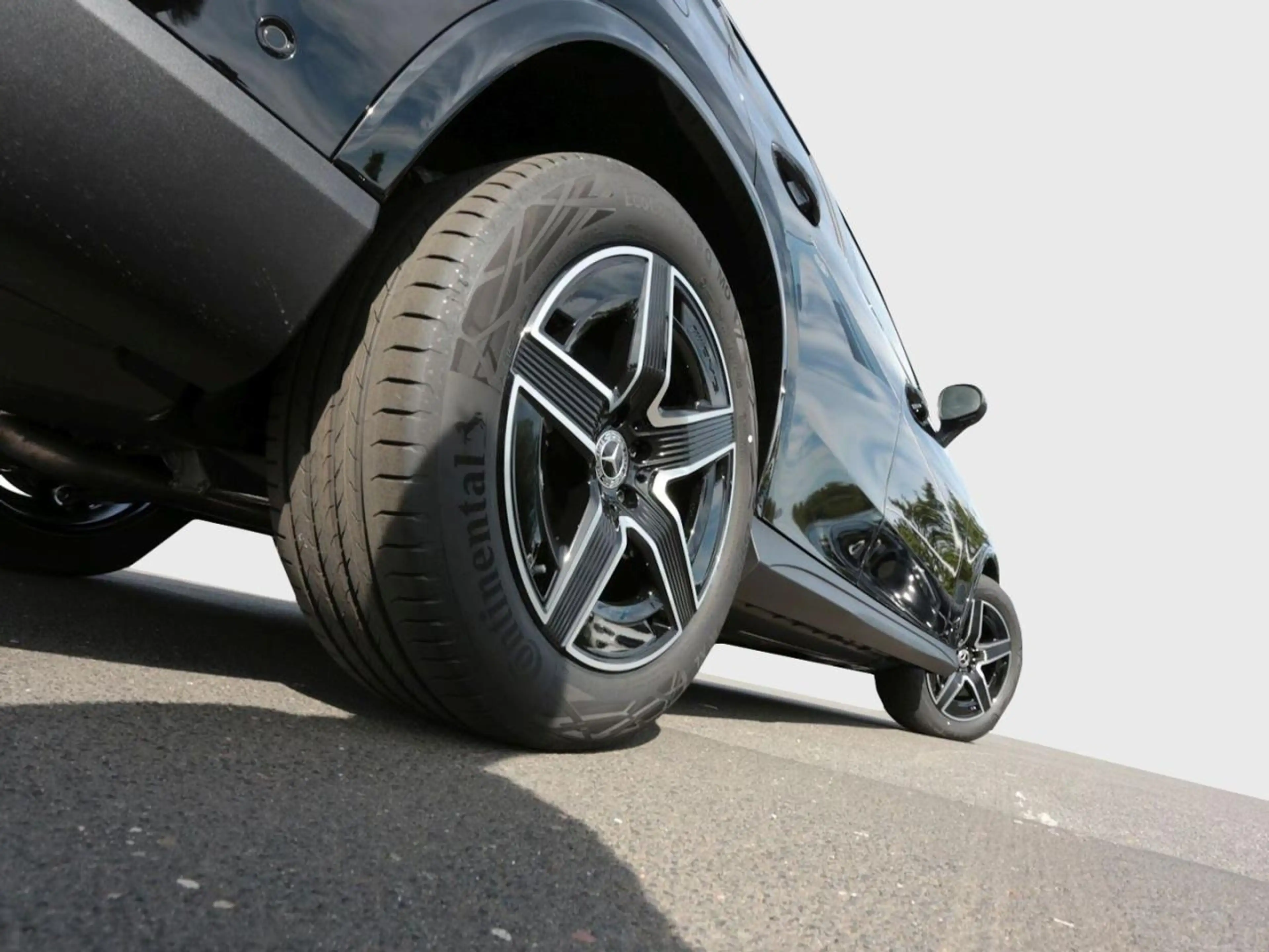 Mercedes-Benz GLC 220 d 4MATIC AMG Distronic Memory 360° AHK — photo 5