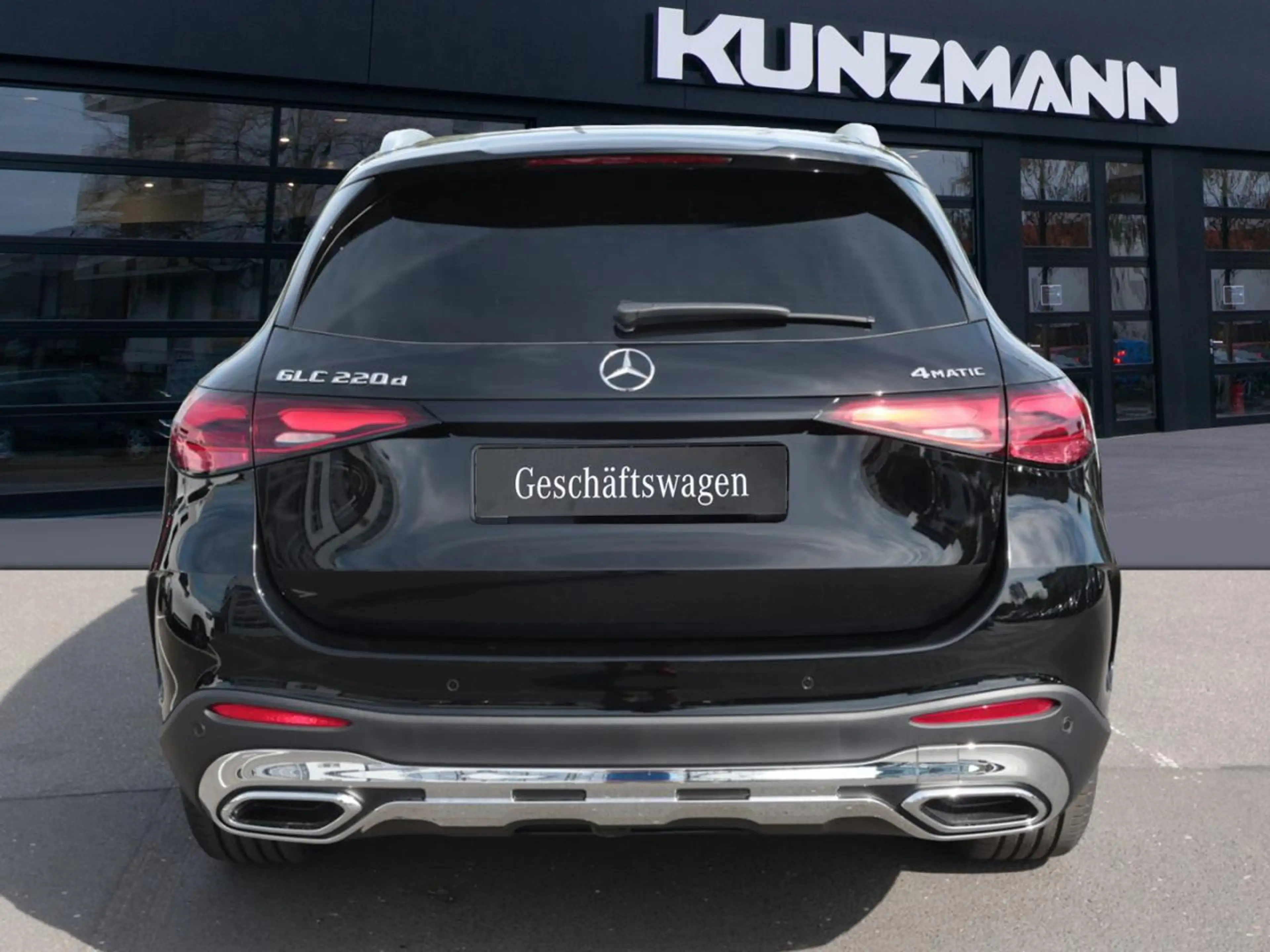 Mercedes-Benz GLC 220 d 4MATIC AMG Distronic Memory 360° AHK — photo 4