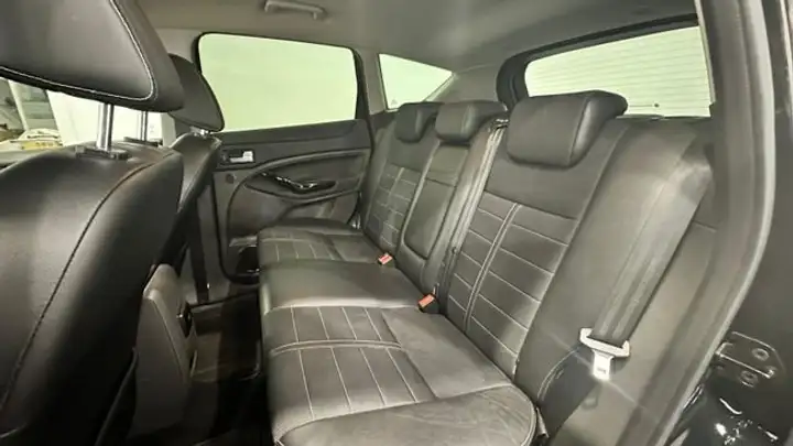 Ford Kuga 2012, foto 10