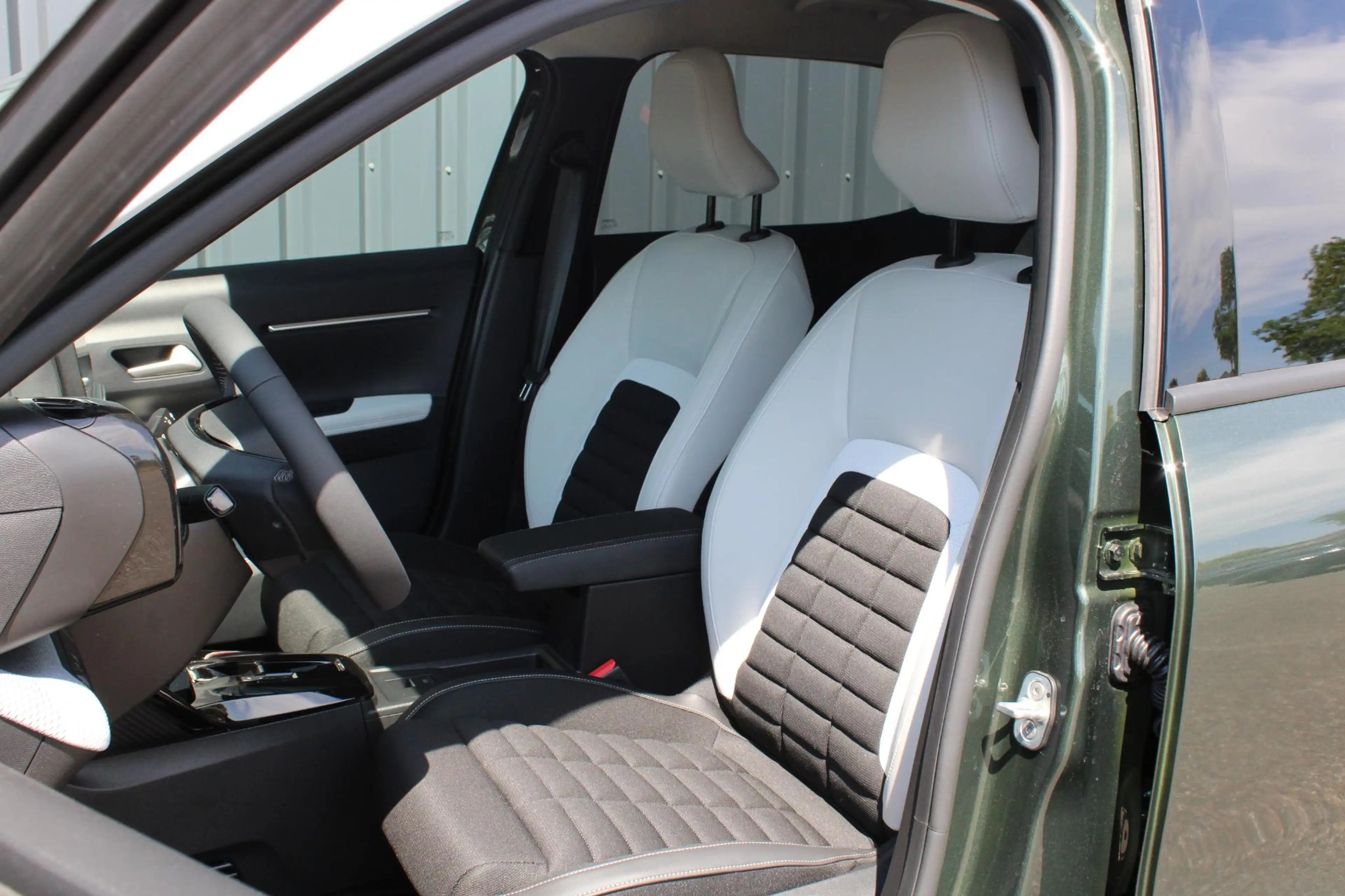Citroen C3 Aircross 1.2 Hybrid 145pk Max Navigatie | Camera — photo 9