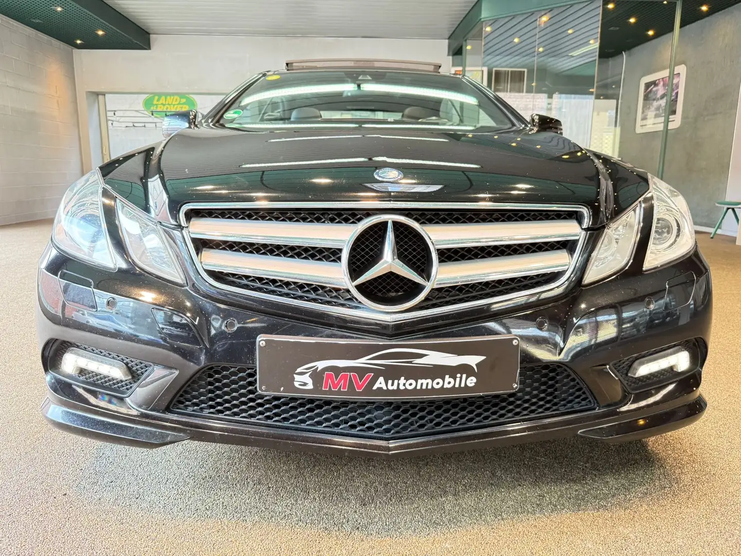 Mercedes-Benz E 220 COUPE CDI Pack Amg * Boîte auto * Toit pano Zwart - 2