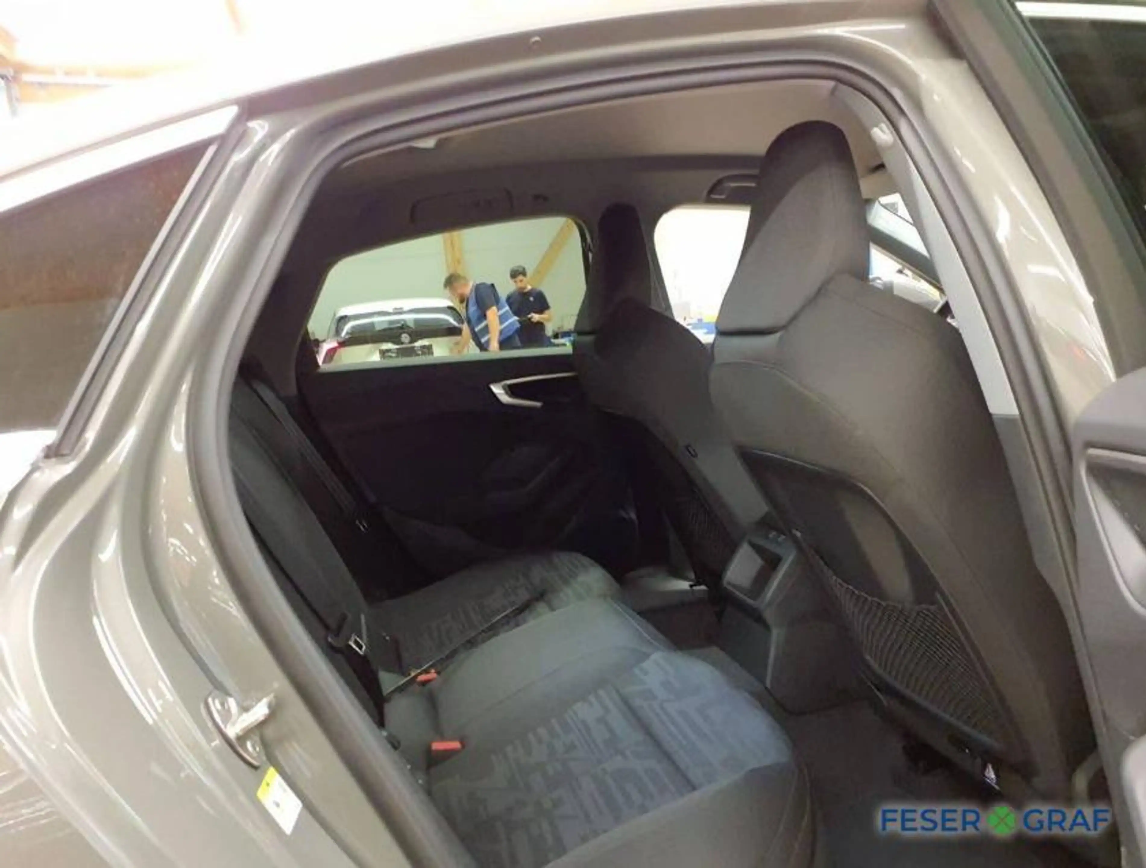 Audi A5 Lim. TDI ACC AHK vorb. Navi RüKa Sportsitze — photo 6