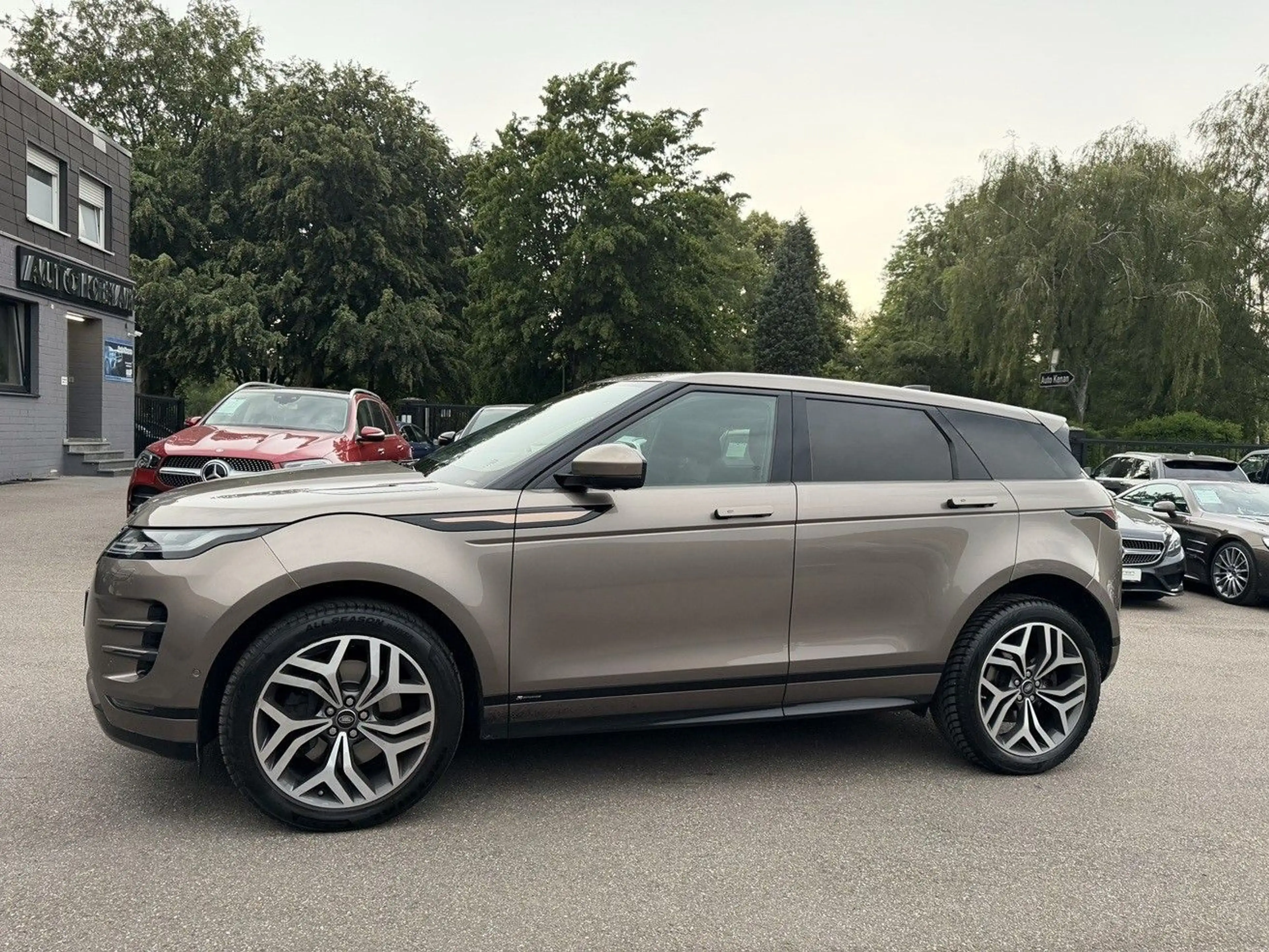 Land Rover Range Rover Evoque Evoque D240 R-Dynamic SE Pano/Leder/virtual/AHK — photo 10