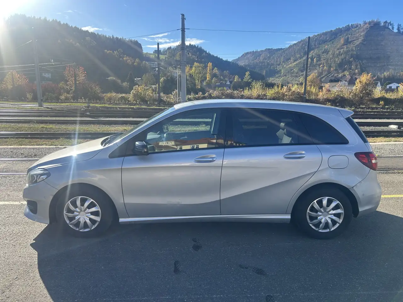 Mercedes-Benz B 180