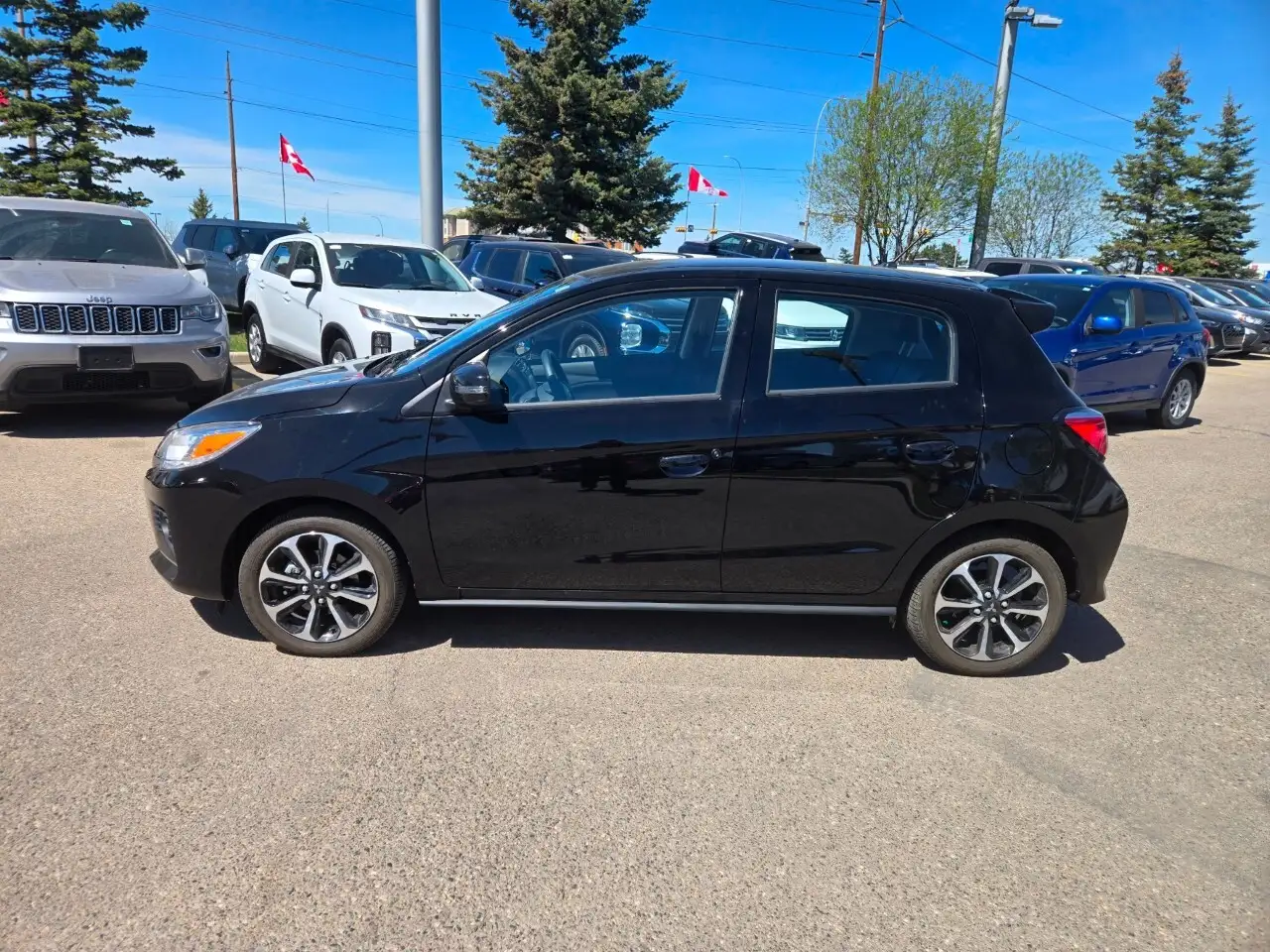 Mitsubishi Mirage снимка Mitsubishi Mirage