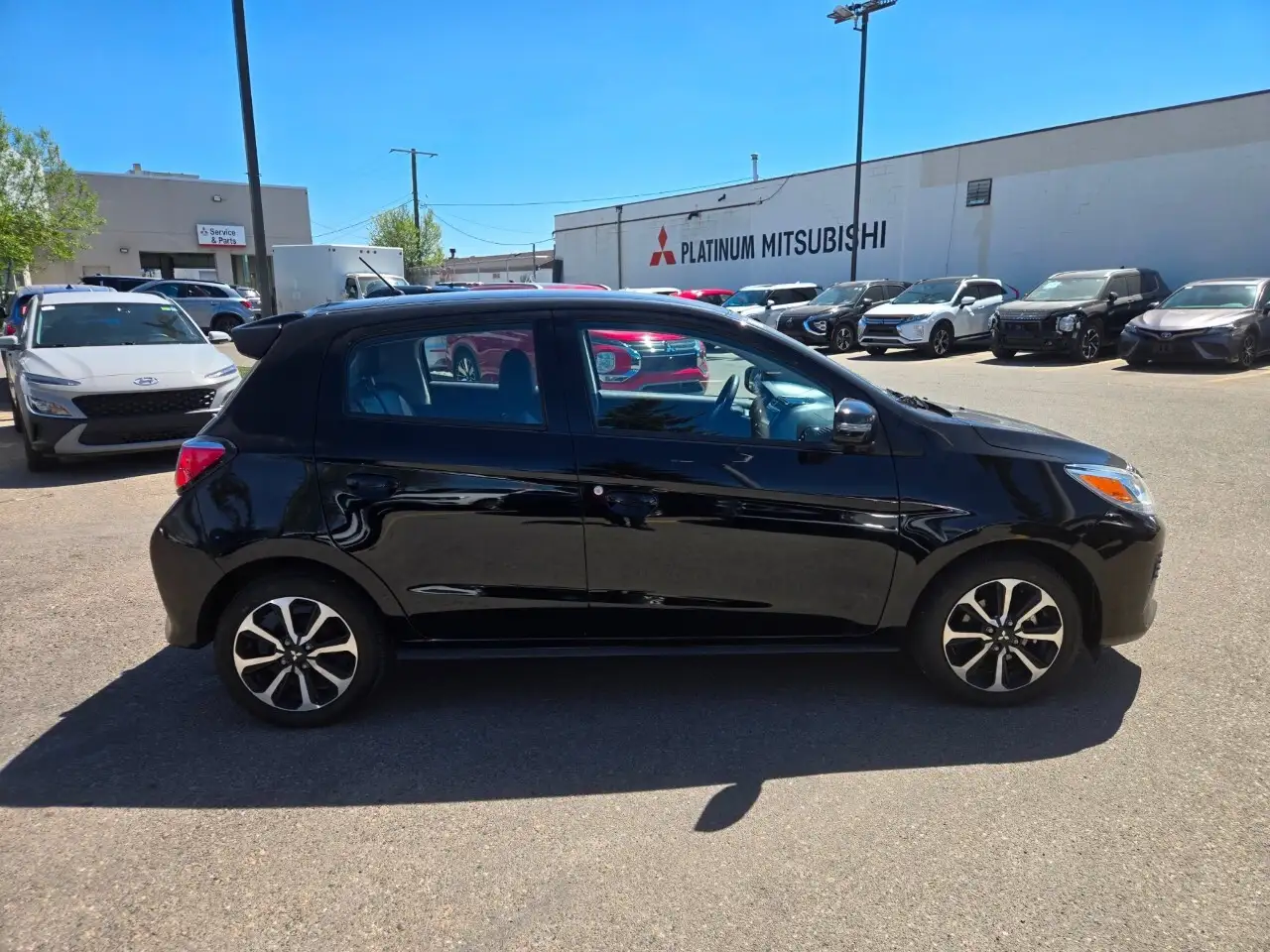 Mitsubishi Mirage снимка Mitsubishi Mirage
