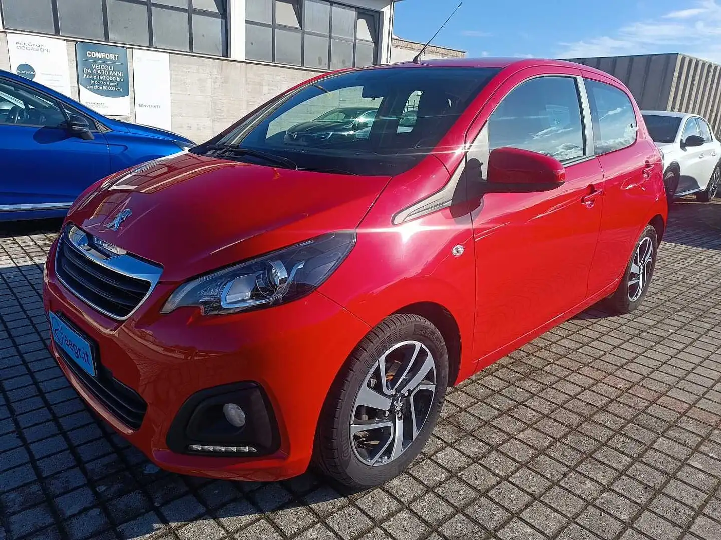 Peugeot 108 VTi 72 S&S 5 porte Active Rood - 1