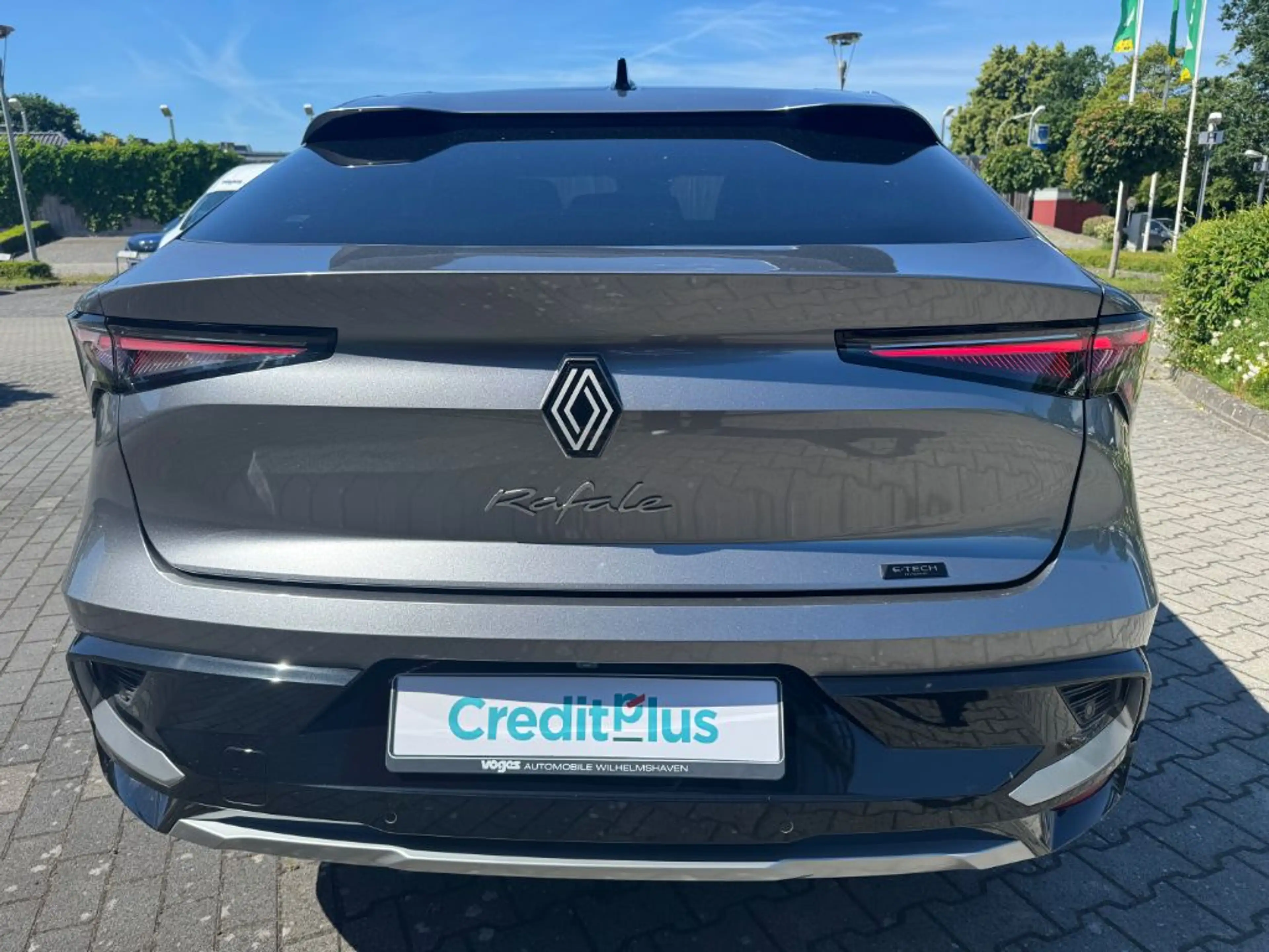 Renault Rafale E-TECH Full Hybrid 200 Techno — photo 7