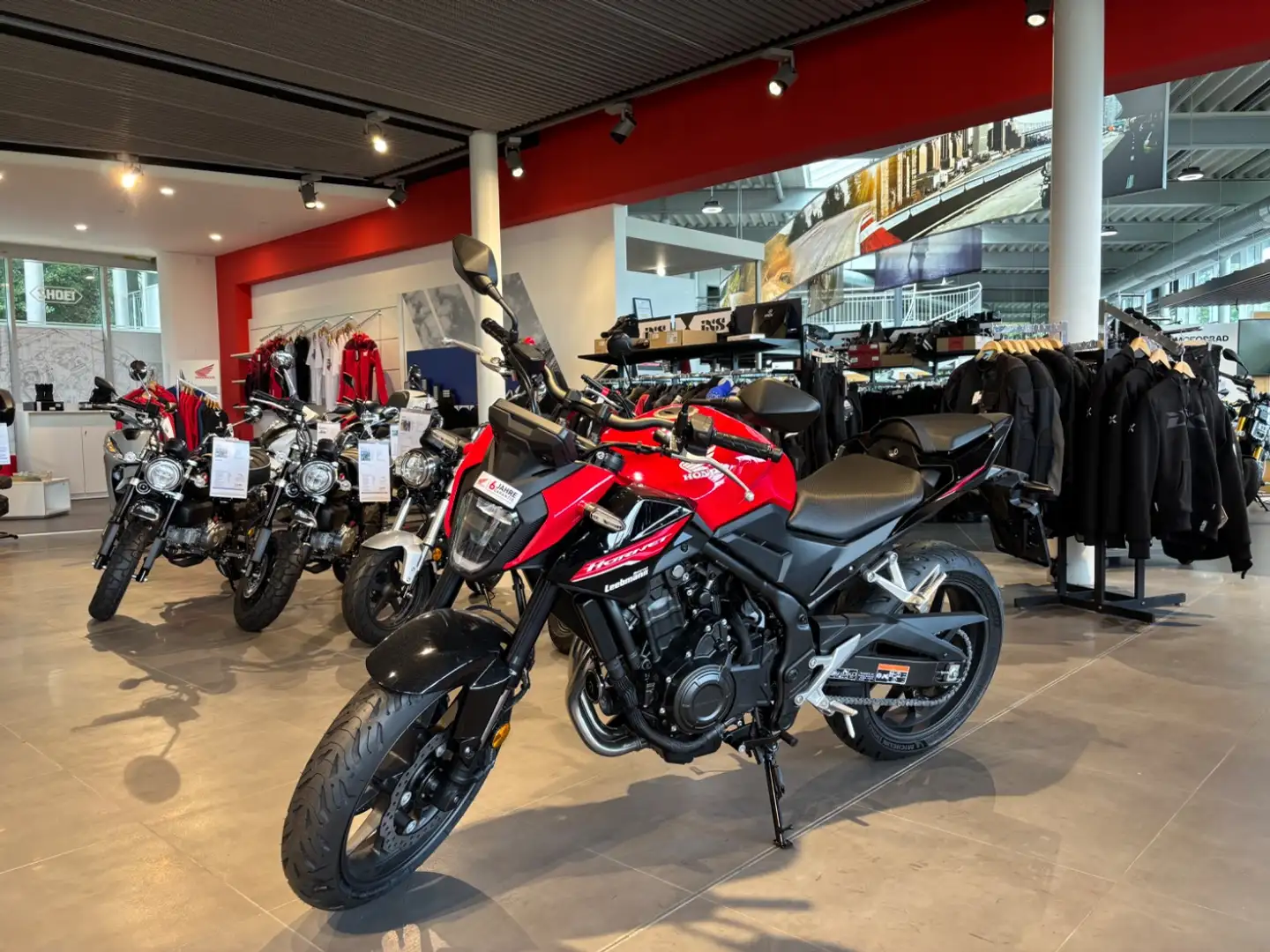 Honda CB 500 Hornet 2025 alle Farben verfügbar Czerwony - 2