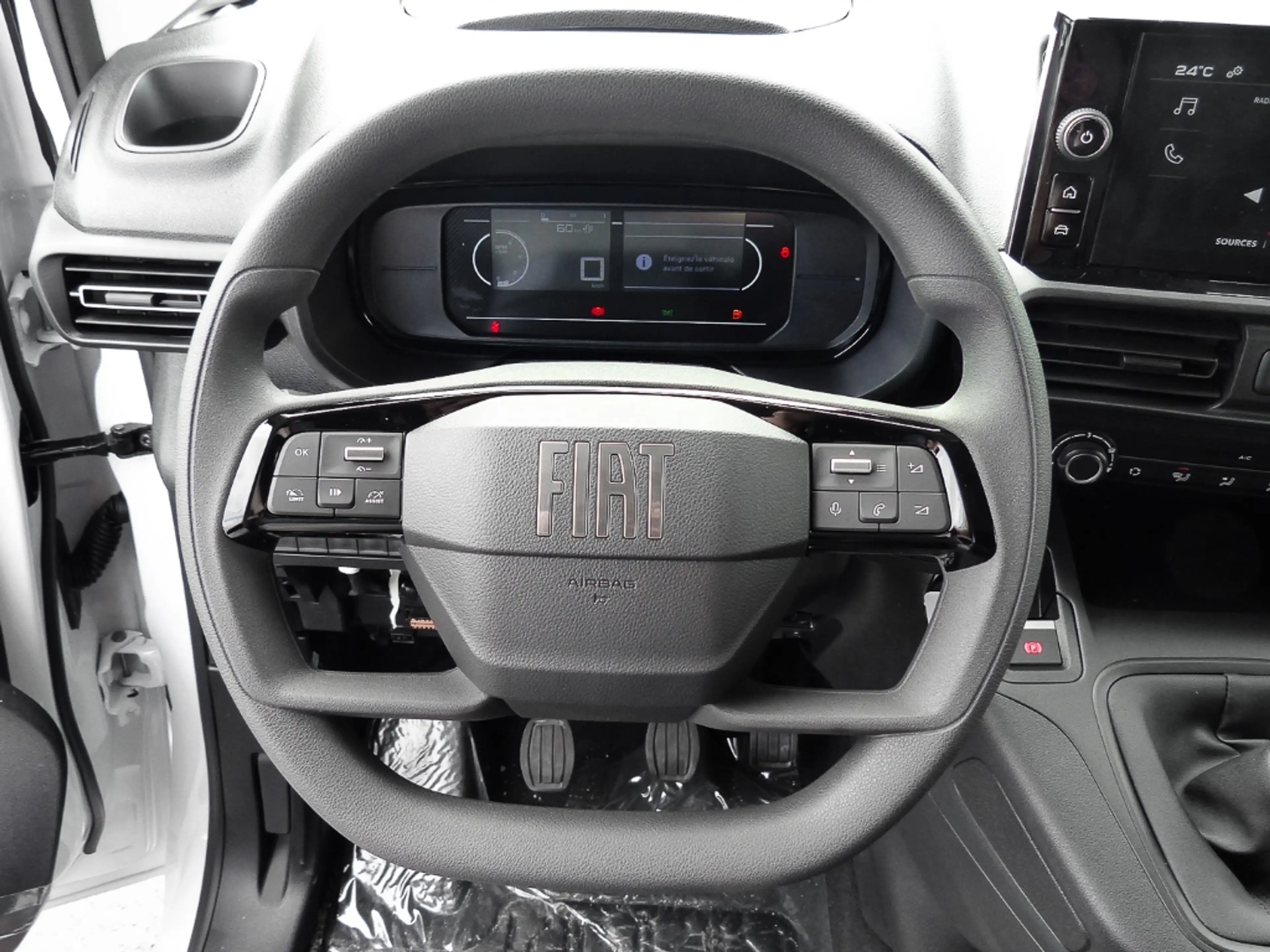 Fiat Doblo Kastenwagen M 1.5 Diesel 75 kW — photo 9