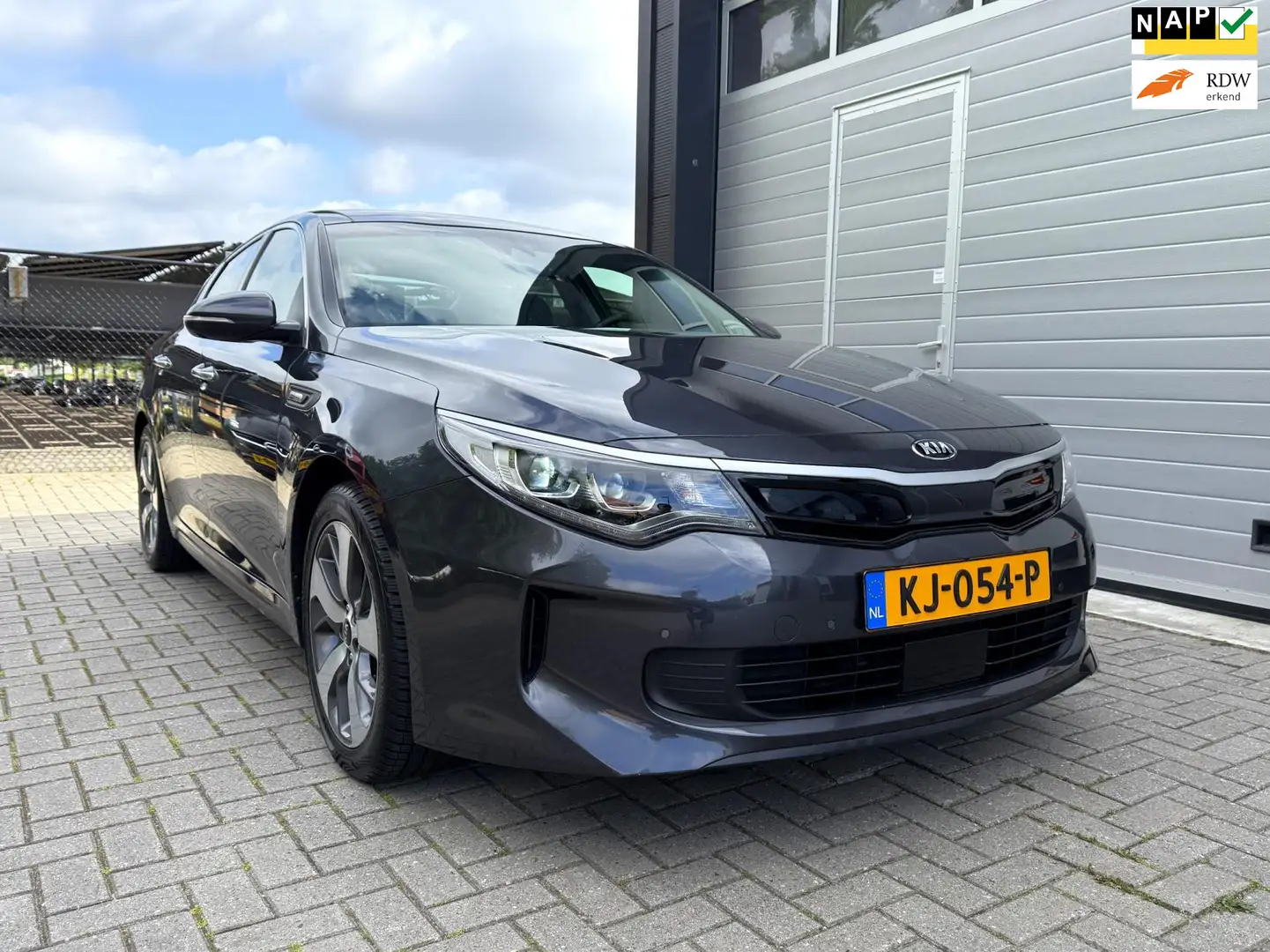 Kia Optima 2.0 GDI PHEV Business ExecutiveLine Schuif-/Kantel Grijs - 1