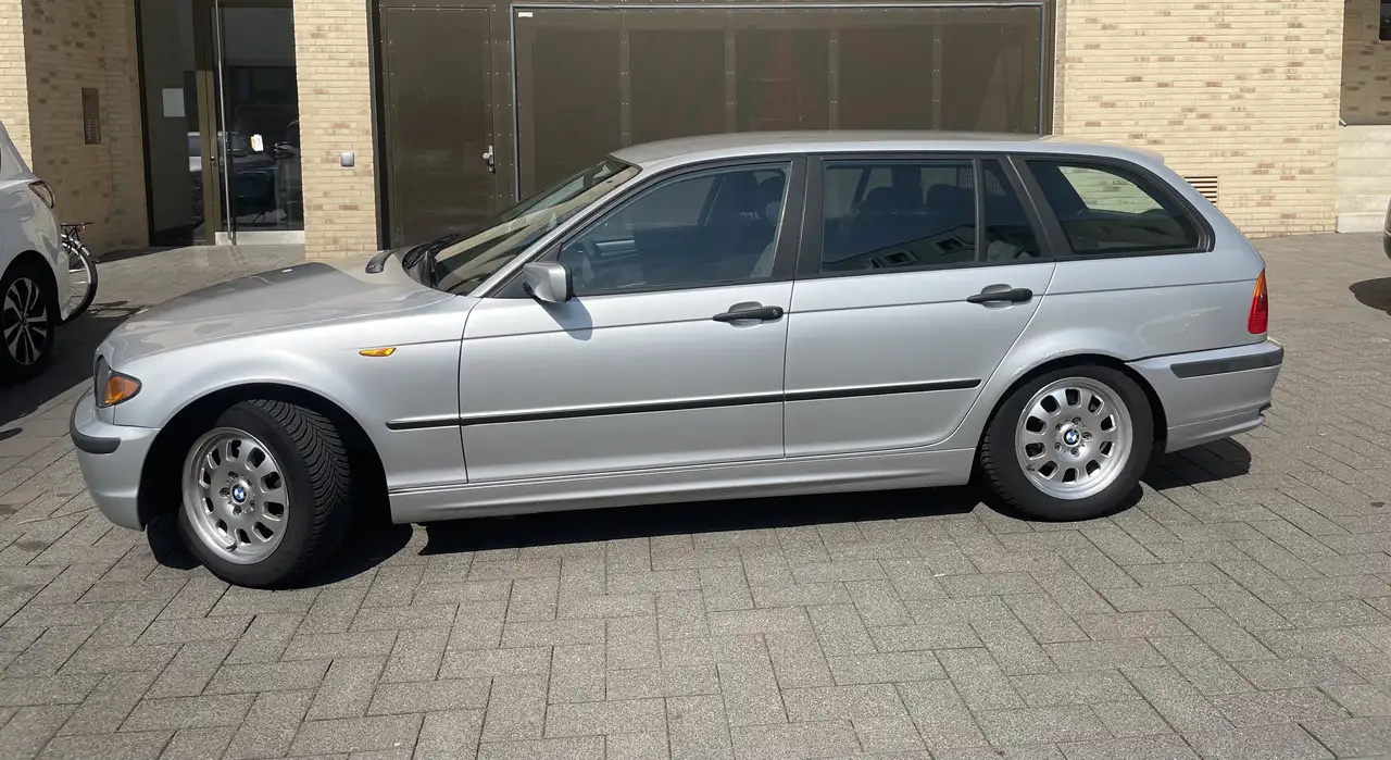 BMW 318