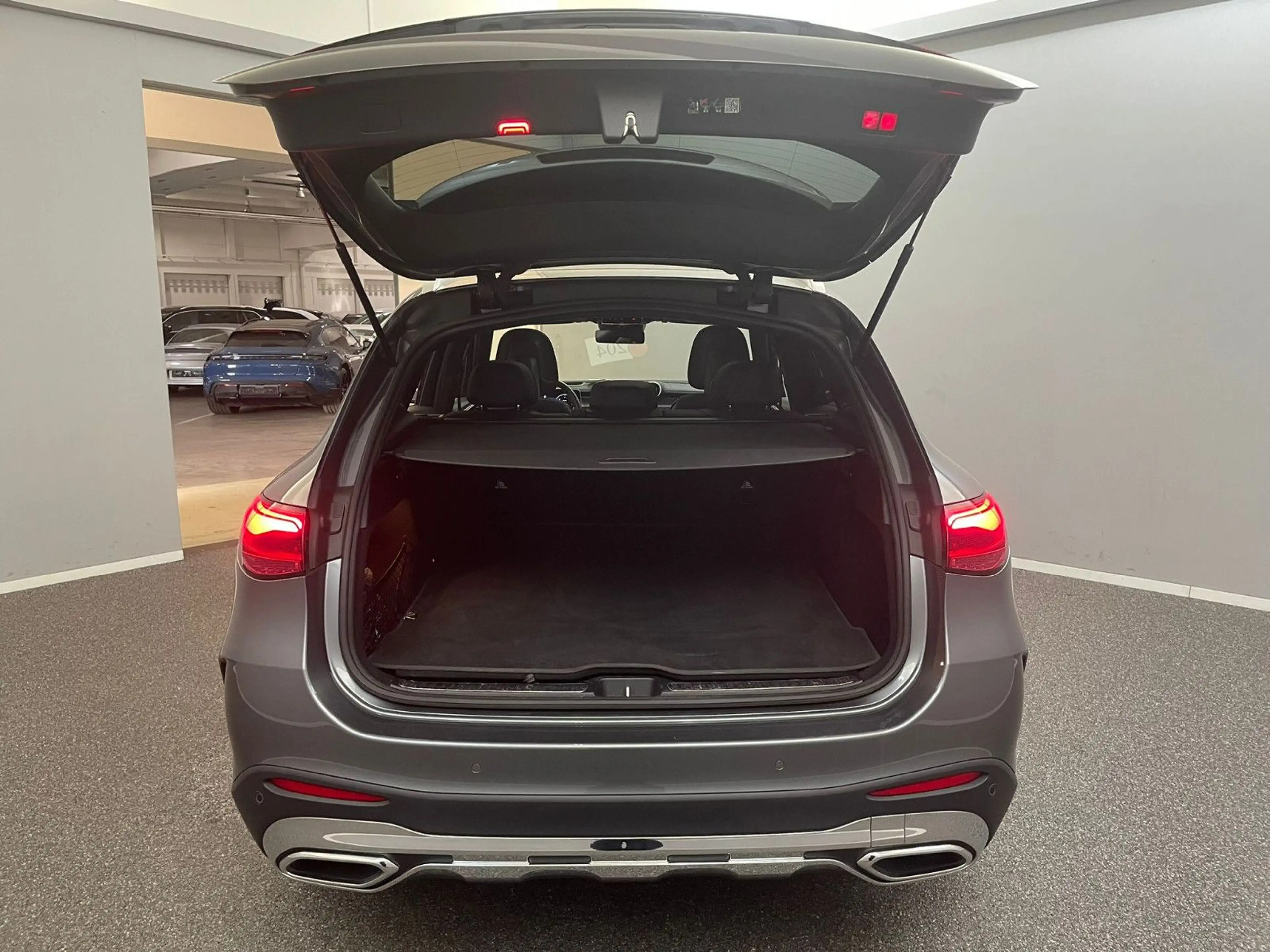 Mercedes-Benz GLC 220 d AMG LINE PREMIUM PANO*MEMO*360*HUD*VOLL — photo 7