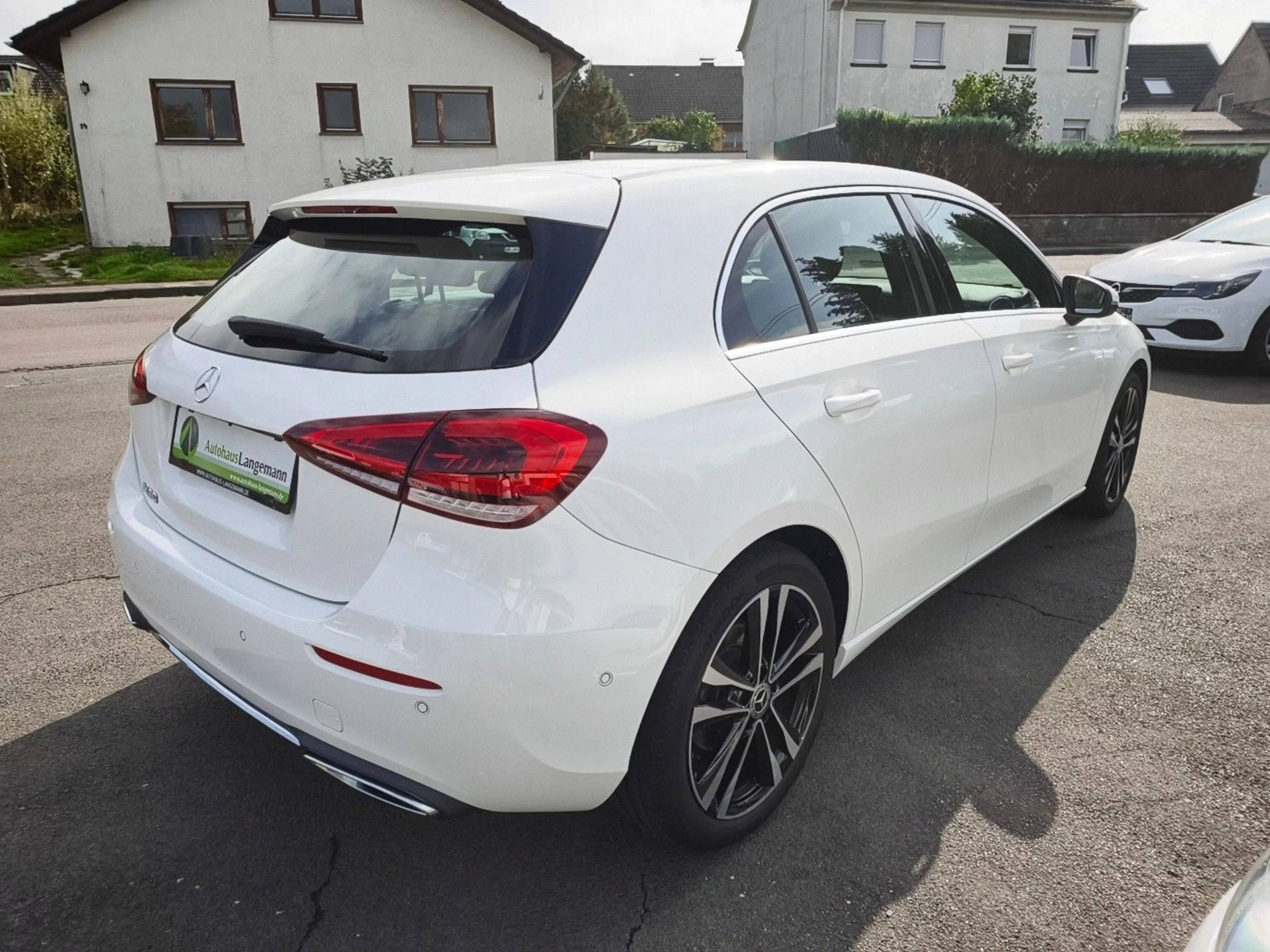 Mercedes-Benz A 180 A180 Edition WIDESCREEN HIGH-LED KAMERA TEILLEDE — photo 6