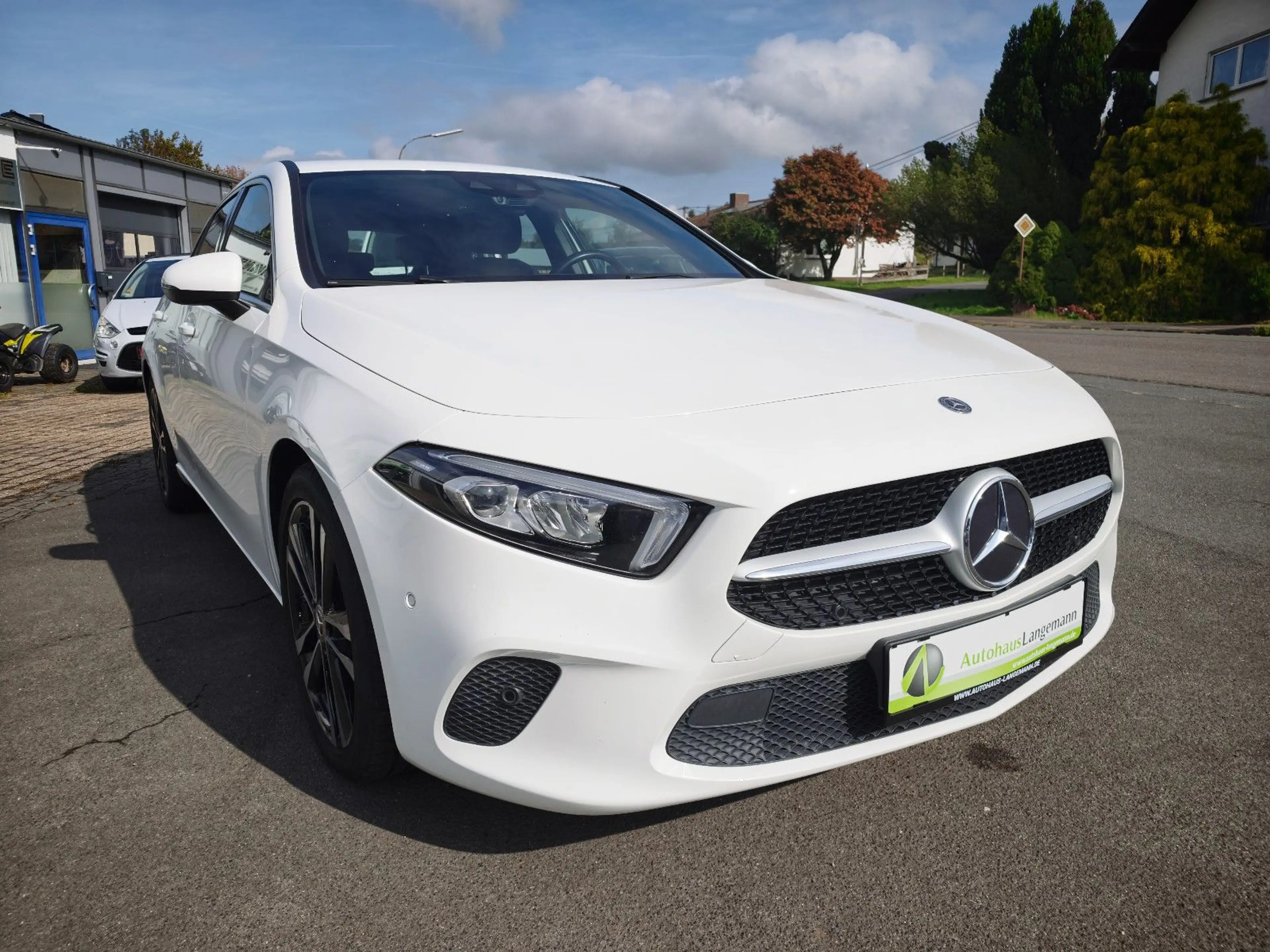 Mercedes-Benz A 180 A180 Edition WIDESCREEN HIGH-LED KAMERA TEILLEDE — photo 3