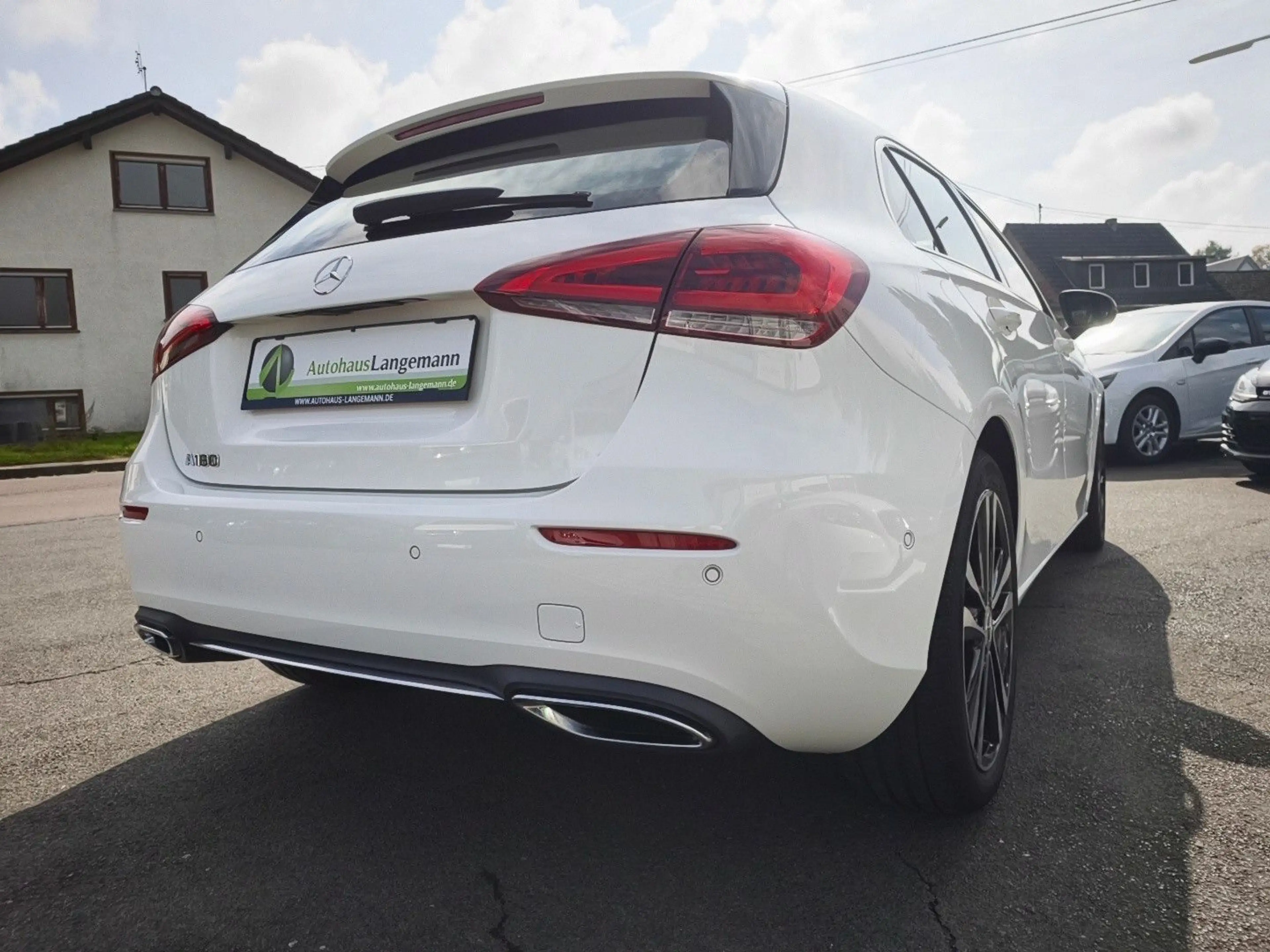 Mercedes-Benz A 180 A180 Edition WIDESCREEN HIGH-LED KAMERA TEILLEDE — photo 7