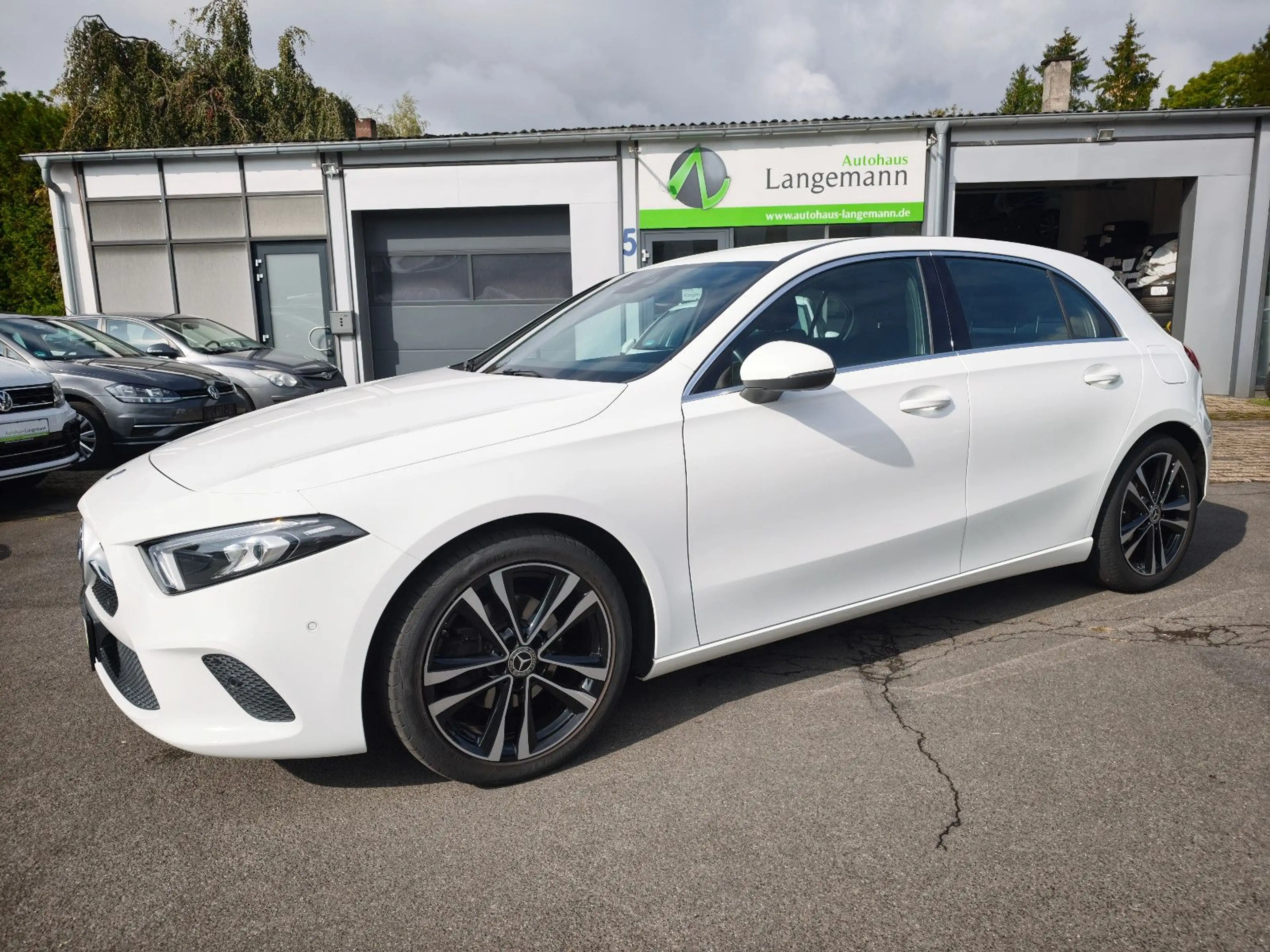 Mercedes-Benz A 180 A180 Edition WIDESCREEN HIGH-LED KAMERA TEILLEDE — photo 11