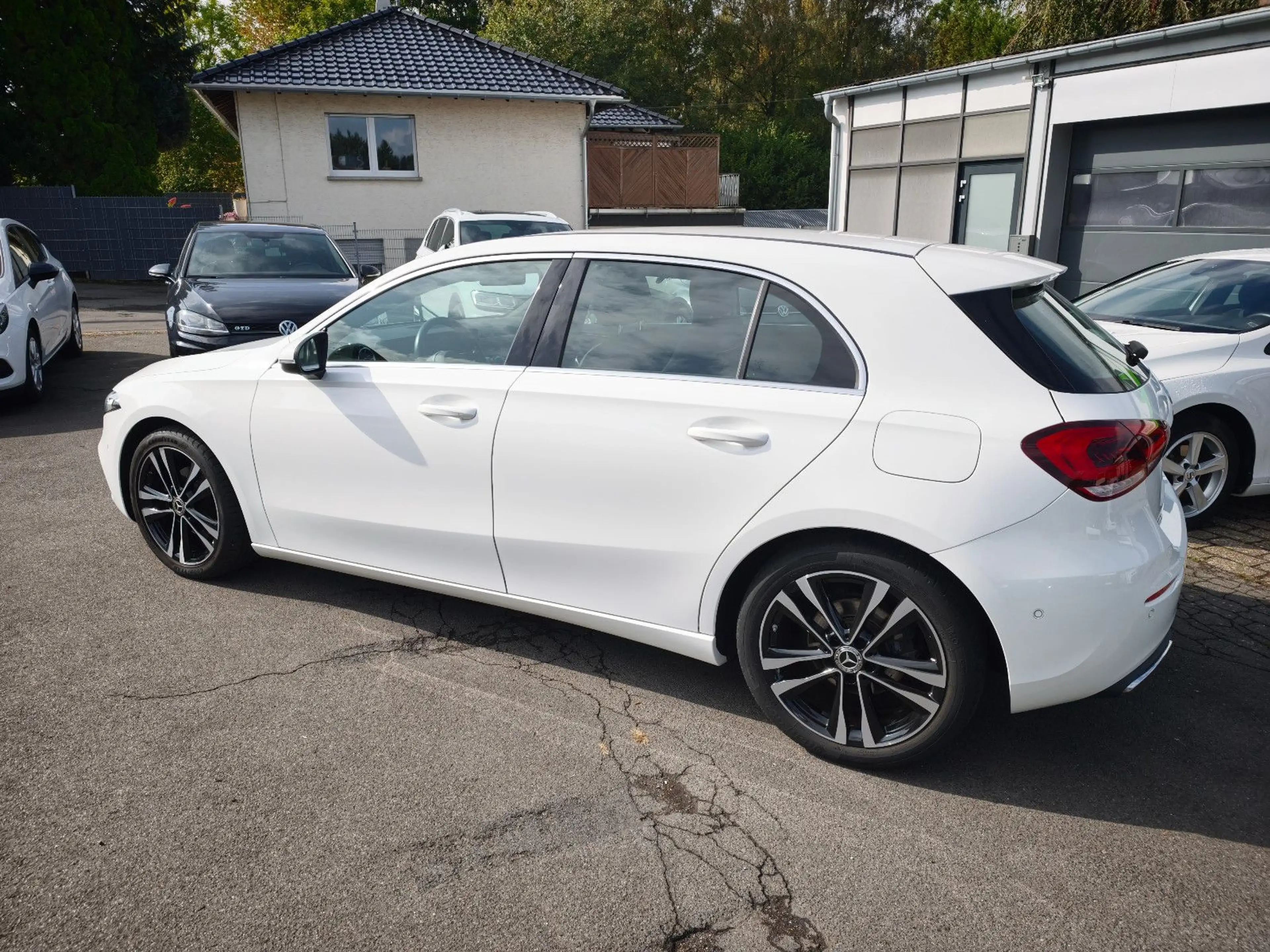 Mercedes-Benz A 180 A180 Edition WIDESCREEN HIGH-LED KAMERA TEILLEDE — photo 10
