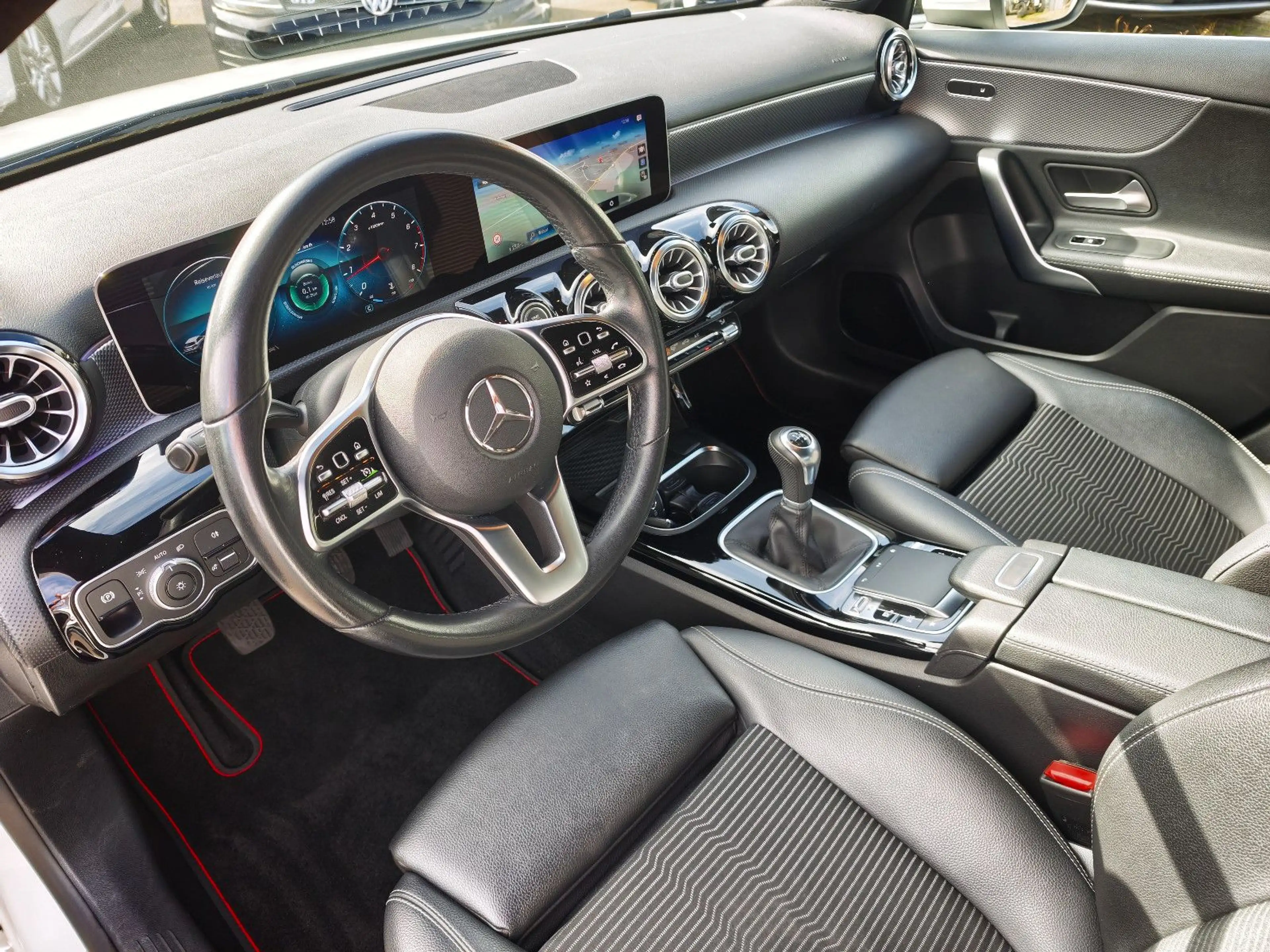 Mercedes-Benz A 180 A180 Edition WIDESCREEN HIGH-LED KAMERA TEILLEDE — photo 14
