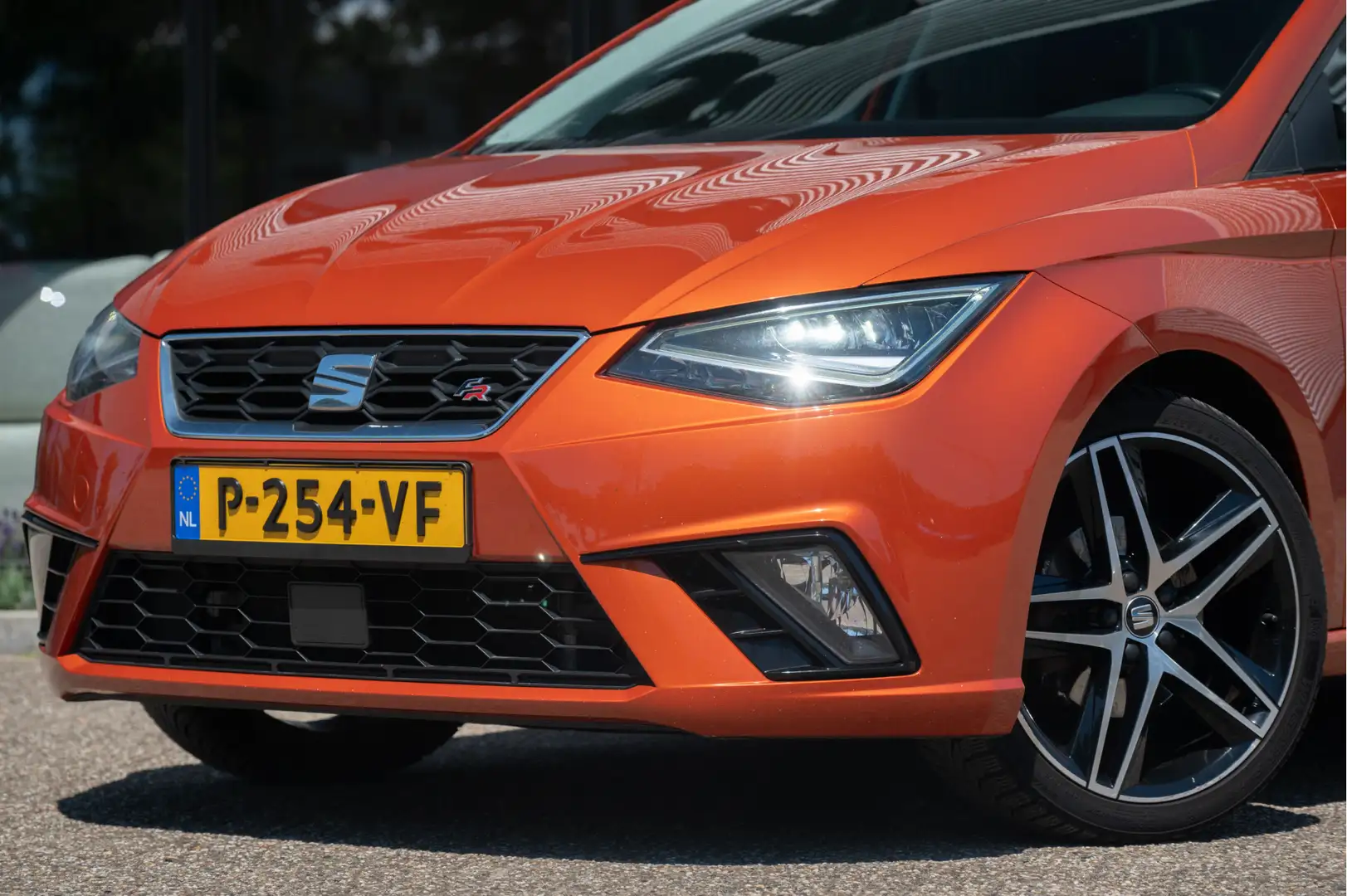 SEAT Ibiza 1.5 TSI EVO FR | Navi | Apple CarPlay | Cruise | L Orange - 2