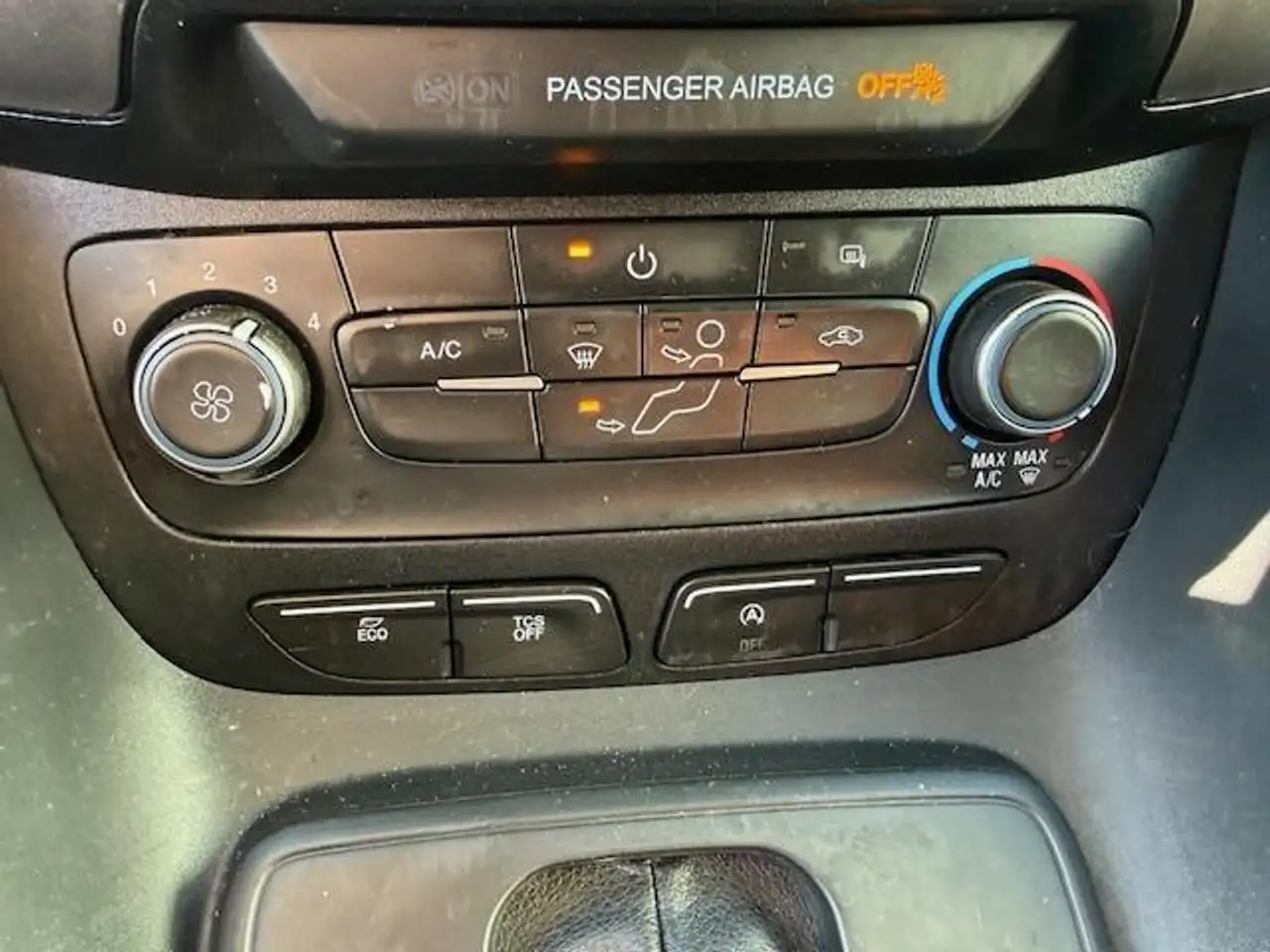 Ford Transit Connect снимка Ford Transit Connect