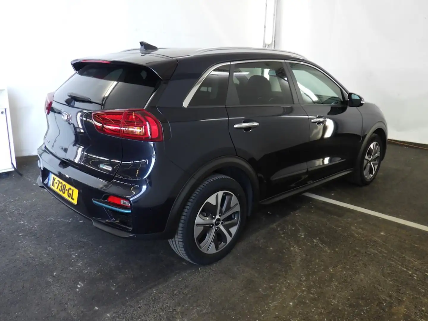 Kia e-Niro Executiveline 64kWh 204pk [ 3FASE+ACC+CAMERA+VENTI Blauw - 2