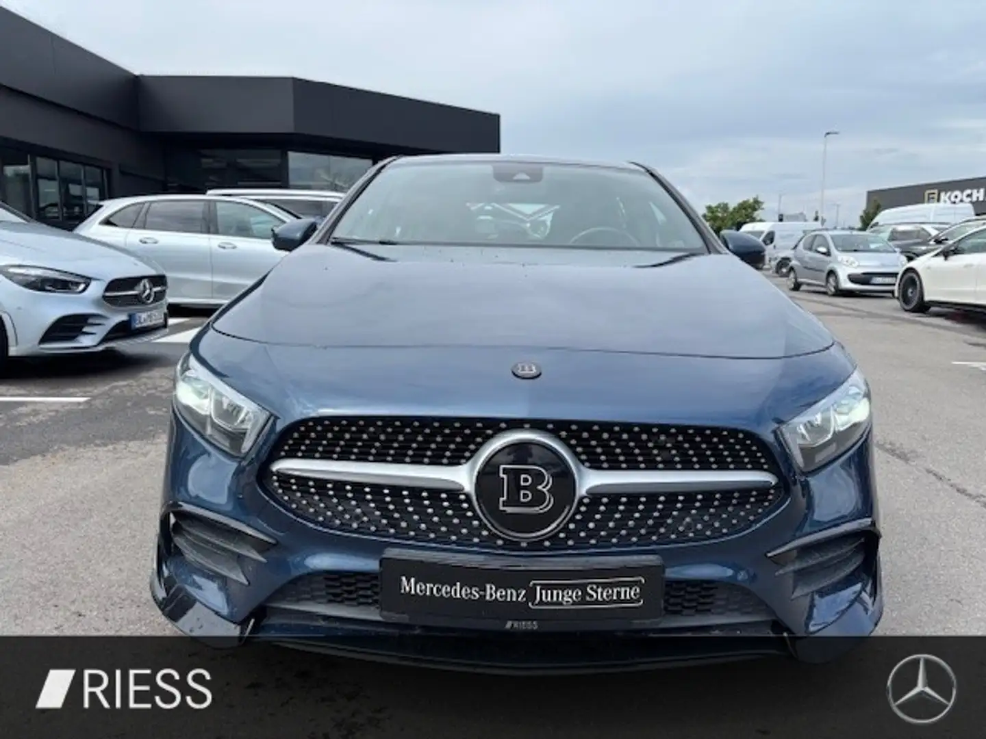 Mercedes-Benz A 180 AMG Sport BRABUS Umbau Spoiler 19" Azul - 2