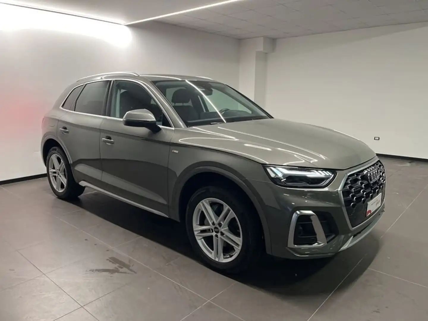 Audi Q5 40 TDI QUATTRO S LINE S TRONIC Grigio - 2