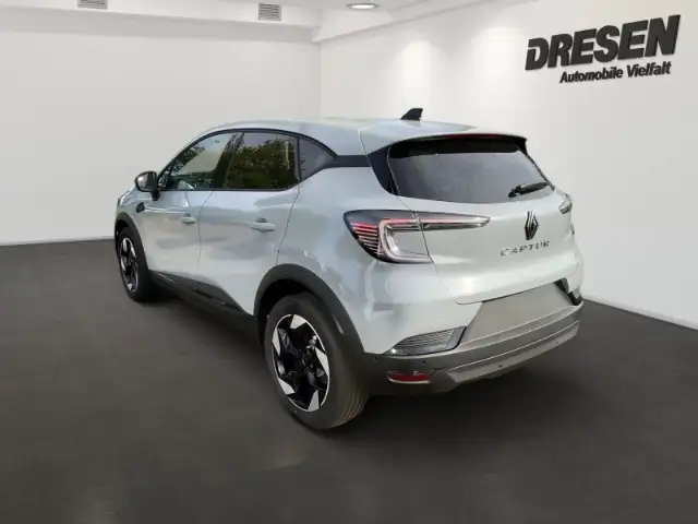 Renault Captur view 4