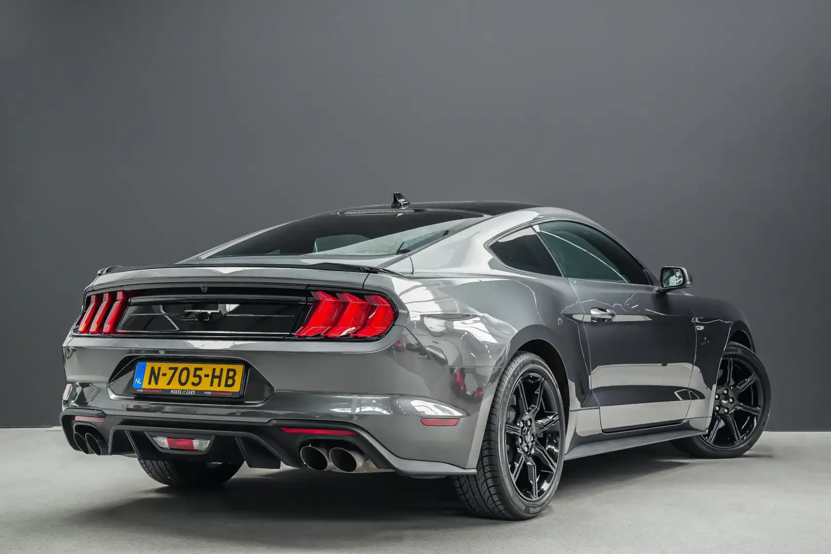 Ford Mustang Fastback GT 5.0 V8 460pk HANDGESCHAKELD |sportstoe Grijs - 2