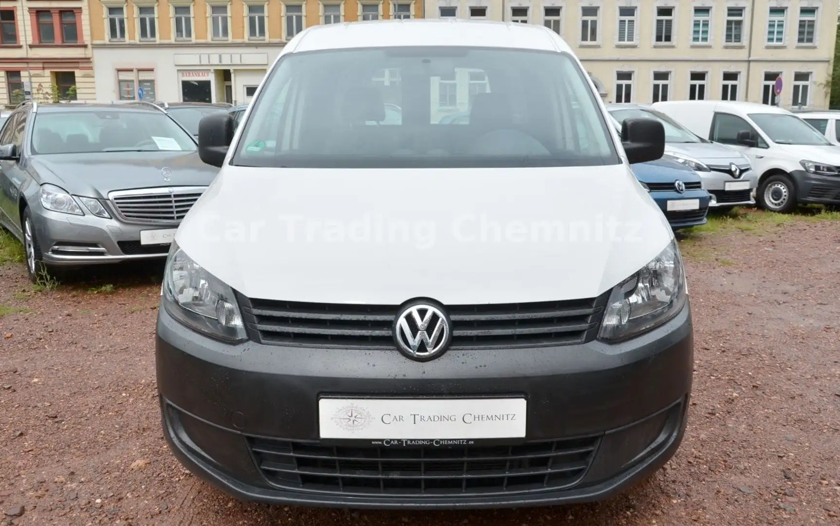 Volkswagen Caddy Maxi 1.6 TDI Klima Tüv + Service neu AHK Alb - 2