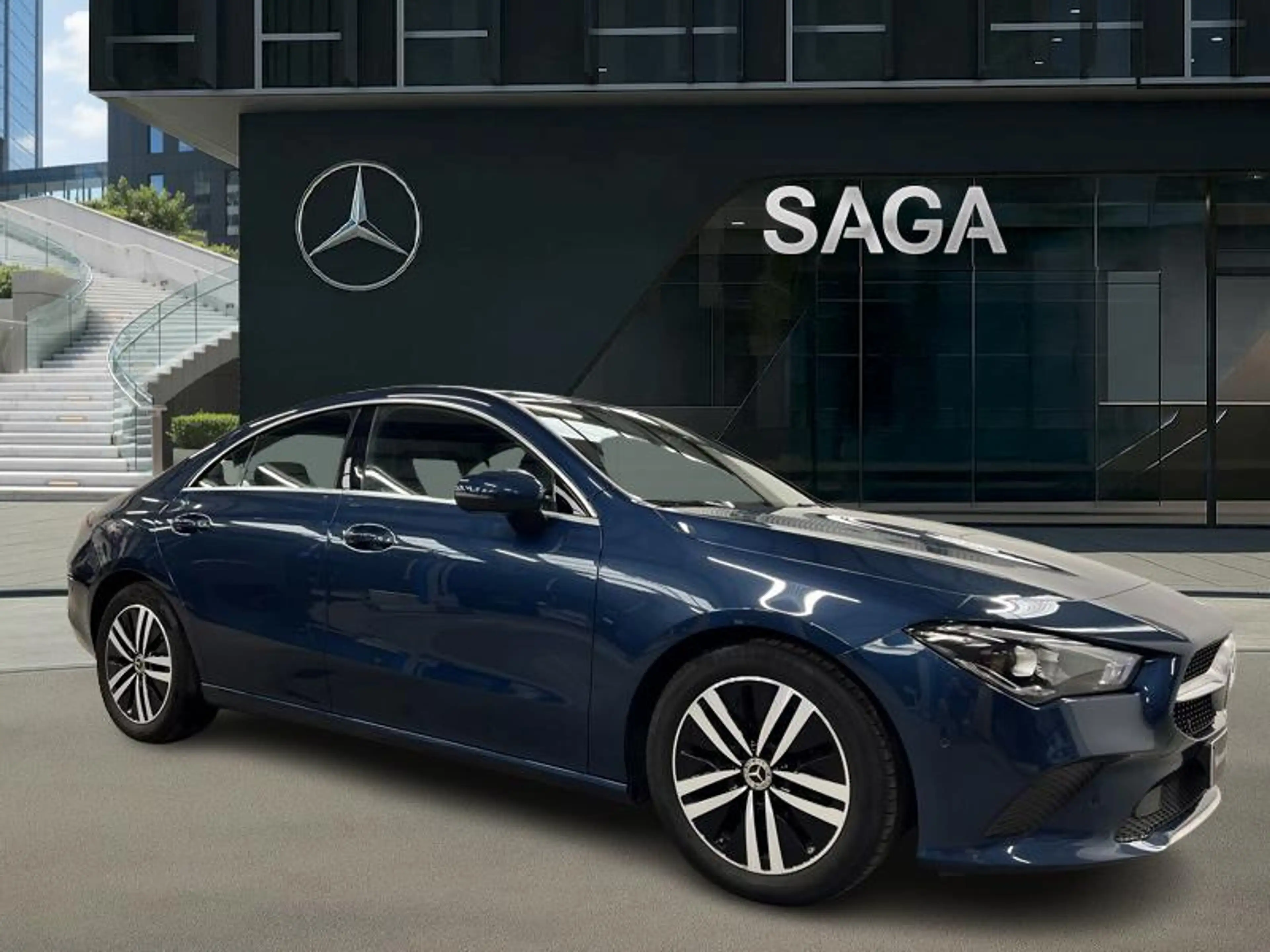 Mercedes-Benz CLA 180 d Coupé Luxury Line — photo 8