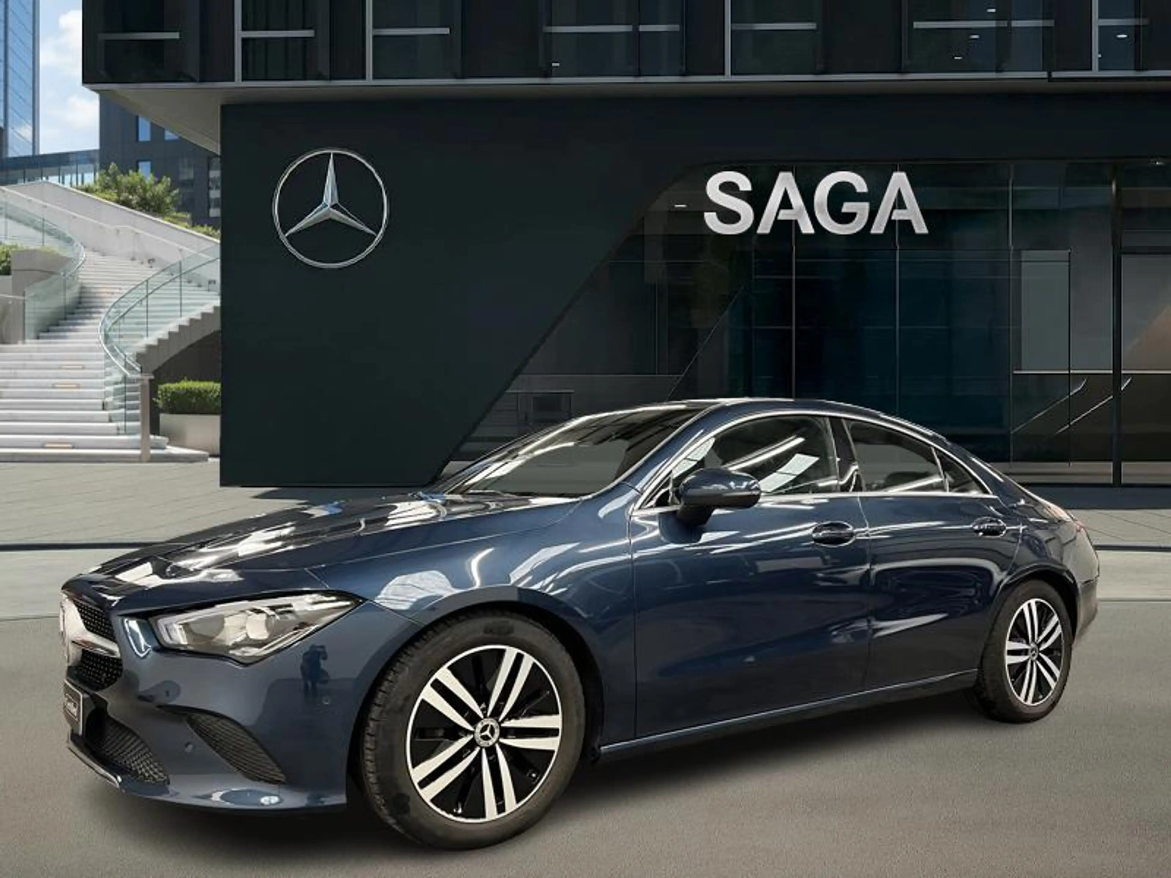 Mercedes-Benz CLA 180 d Coupé Luxury Line — photo 4