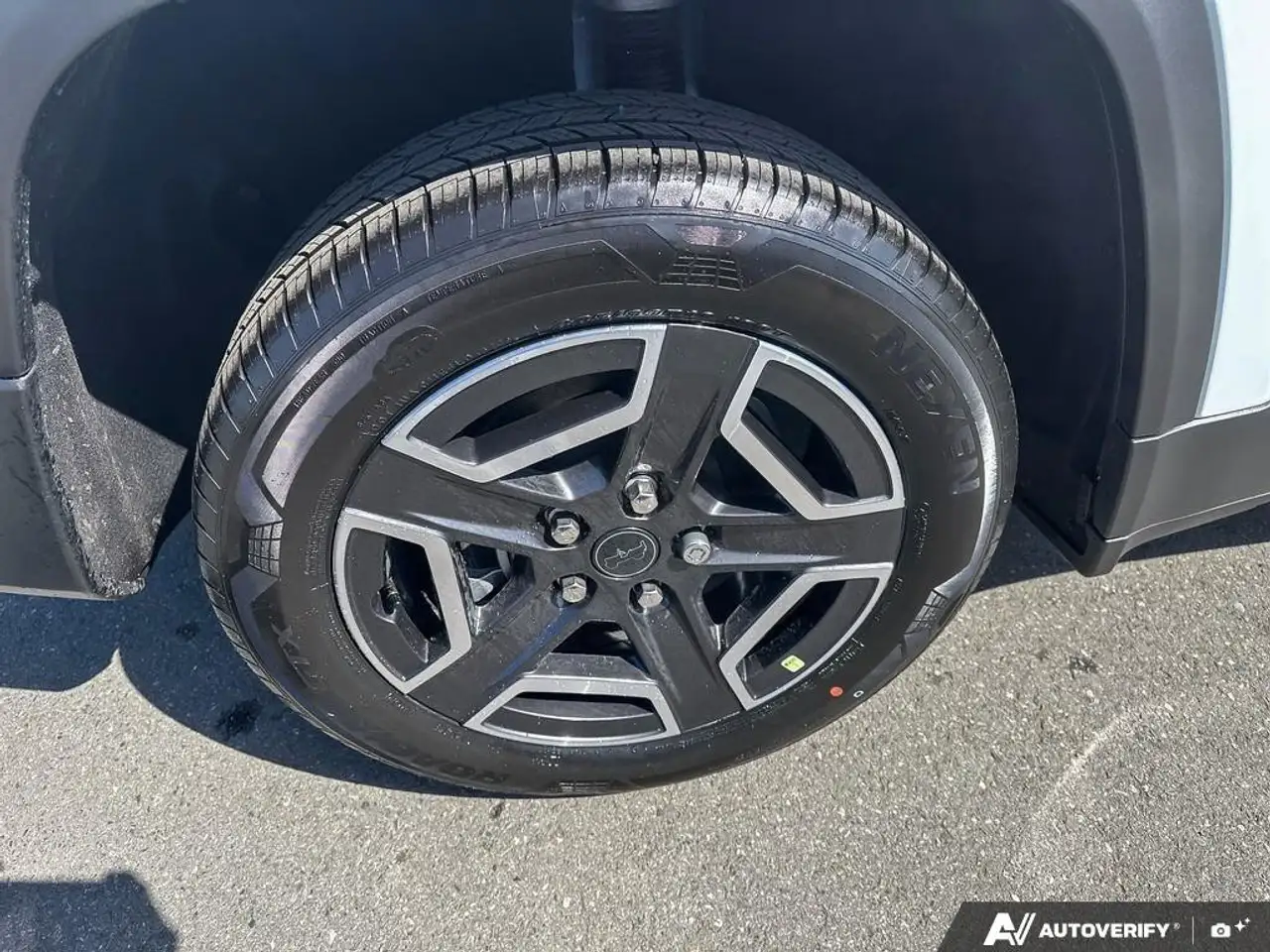 Jeep Cherokee снимка Jeep Cherokee