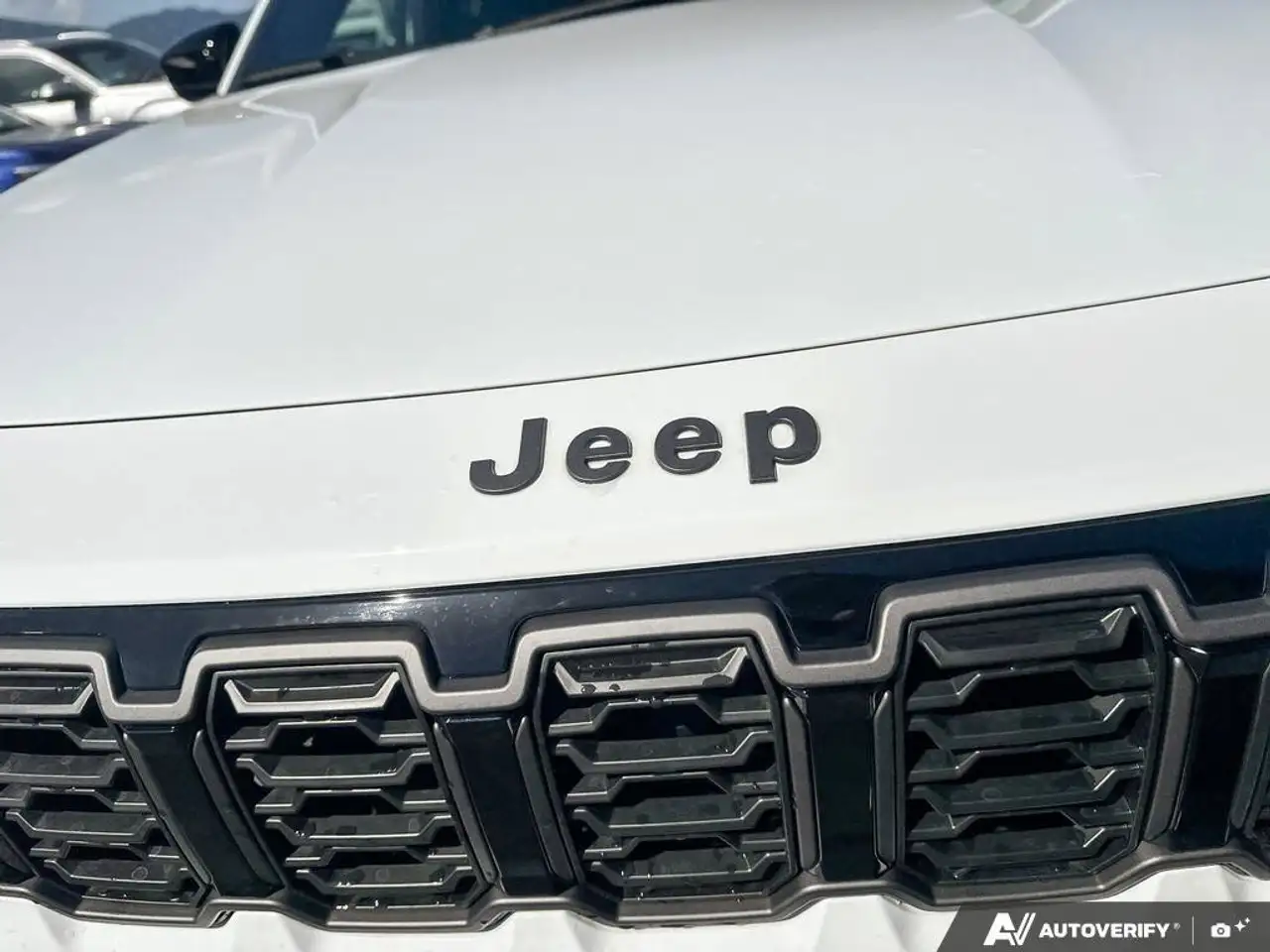 Jeep Cherokee снимка Jeep Cherokee