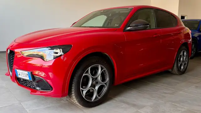 Alfa Romeo Stelvio view 3