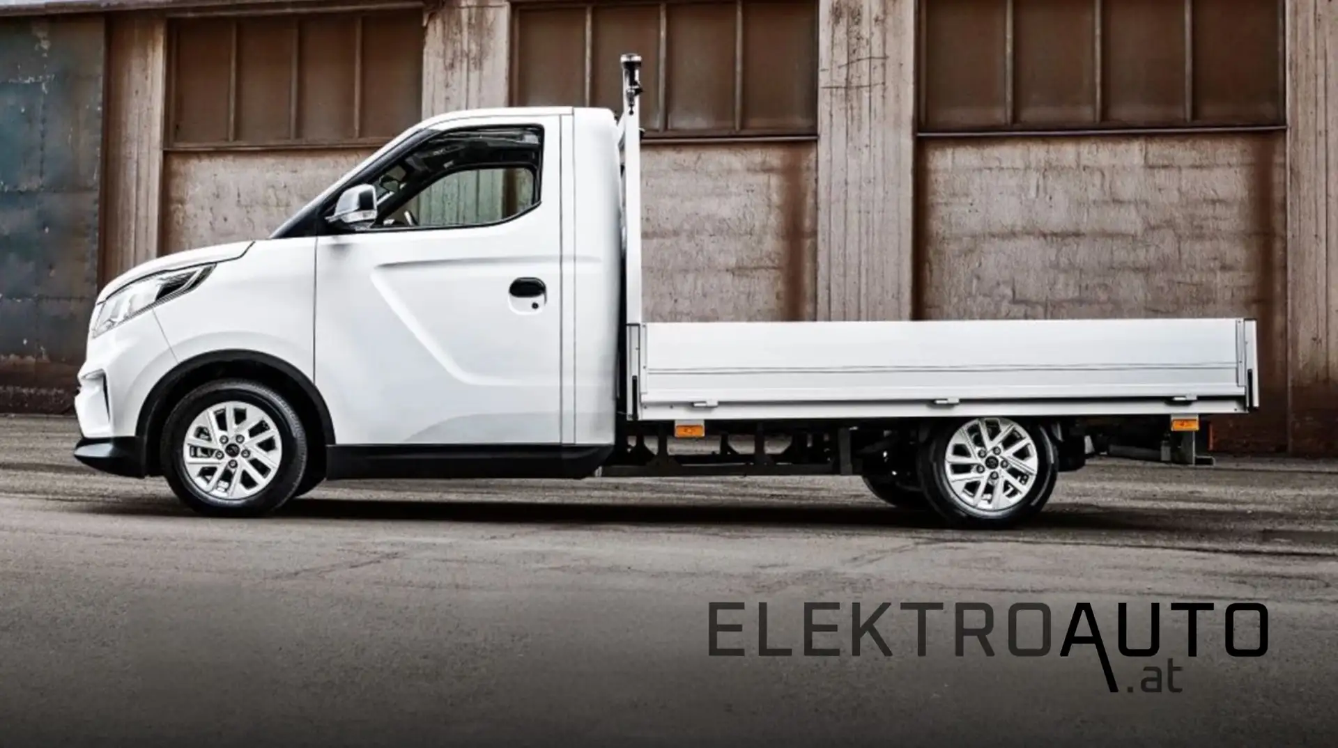 Maxus eDeliver 3 Pritsche 50kWh neu: Lieferung April-Mai Weiß - 1