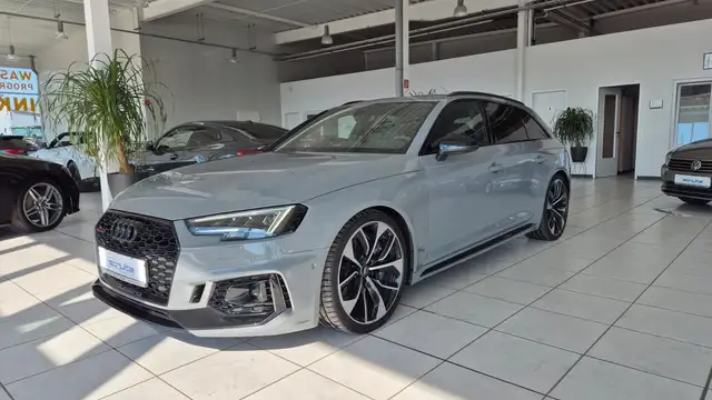 Audi RS4 RS 4 Avant quattro B&O ohne OPF V-Cock RS-Abgas