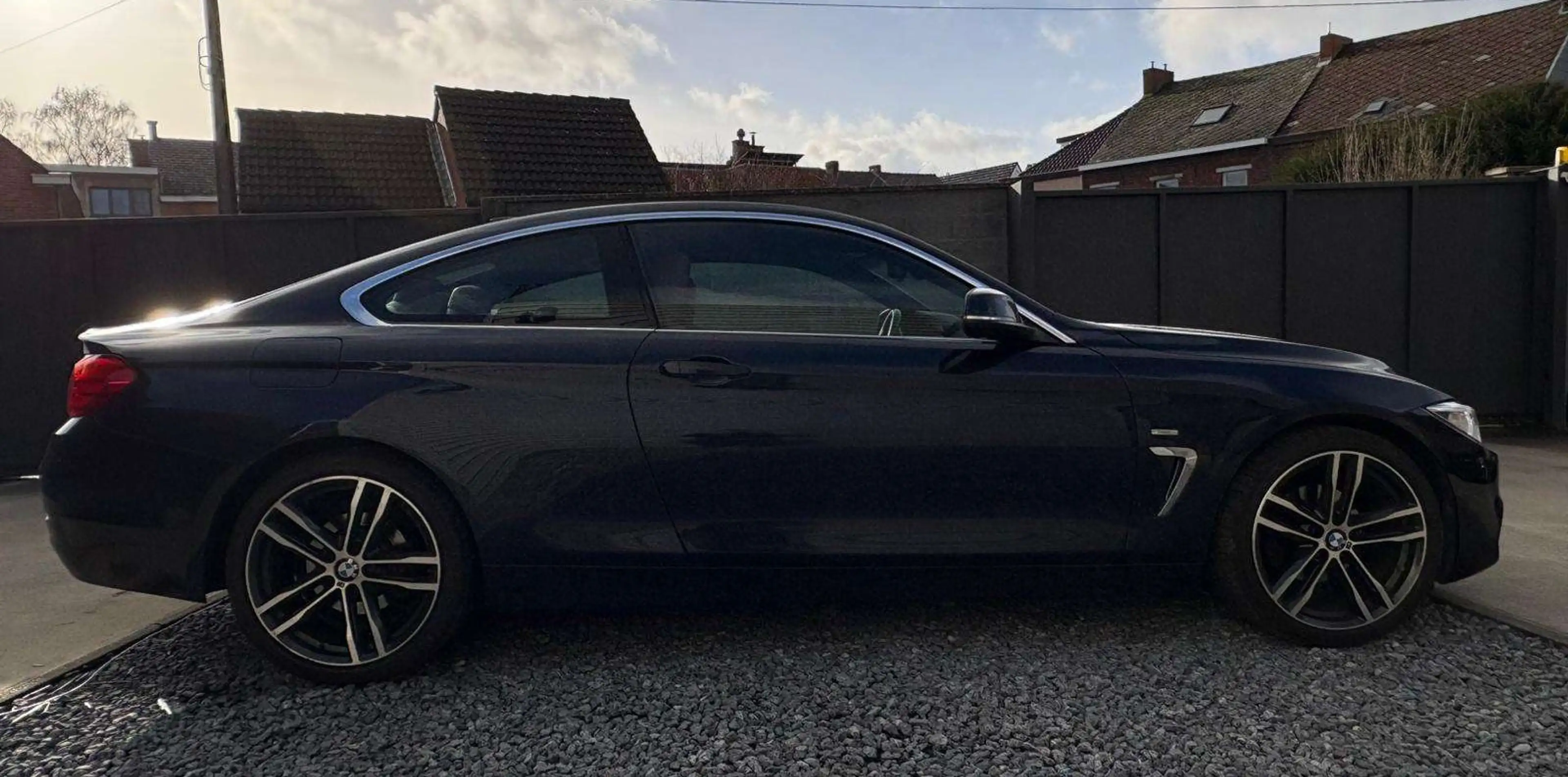 BMW 418 Coupé 418 dA — photo 2