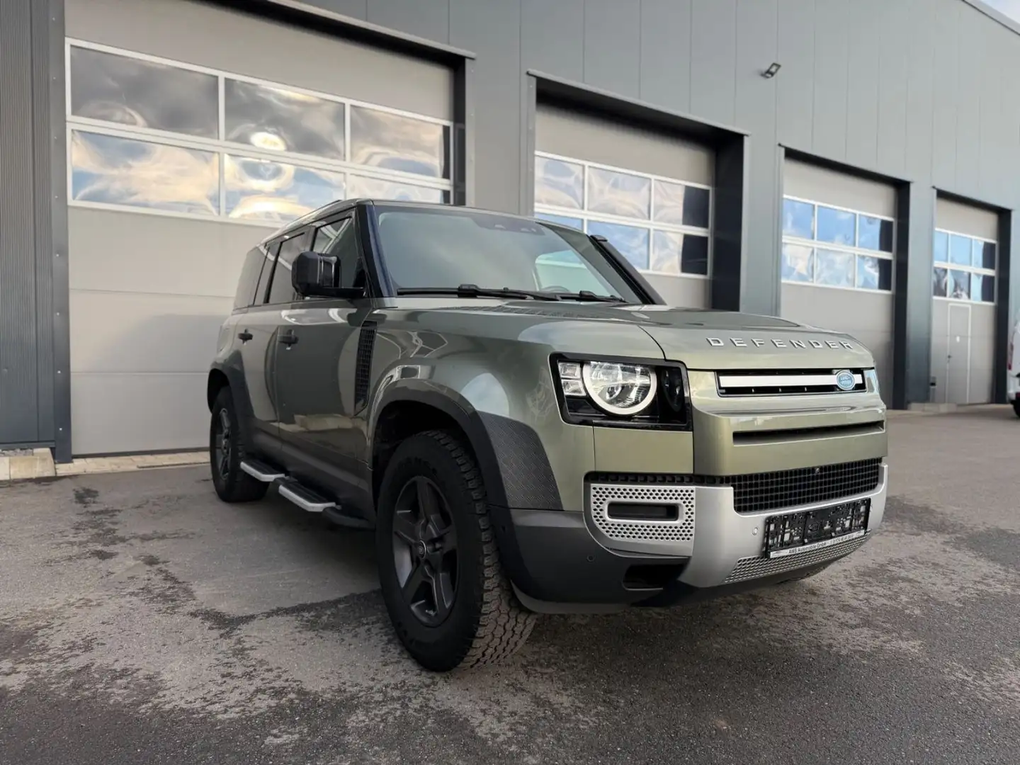 Land Rover Defender 110 Hard Top D250,LED,360°,DAB,3 Sitze Vert - 2