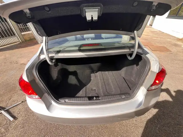 Chevrolet Cruze view 10