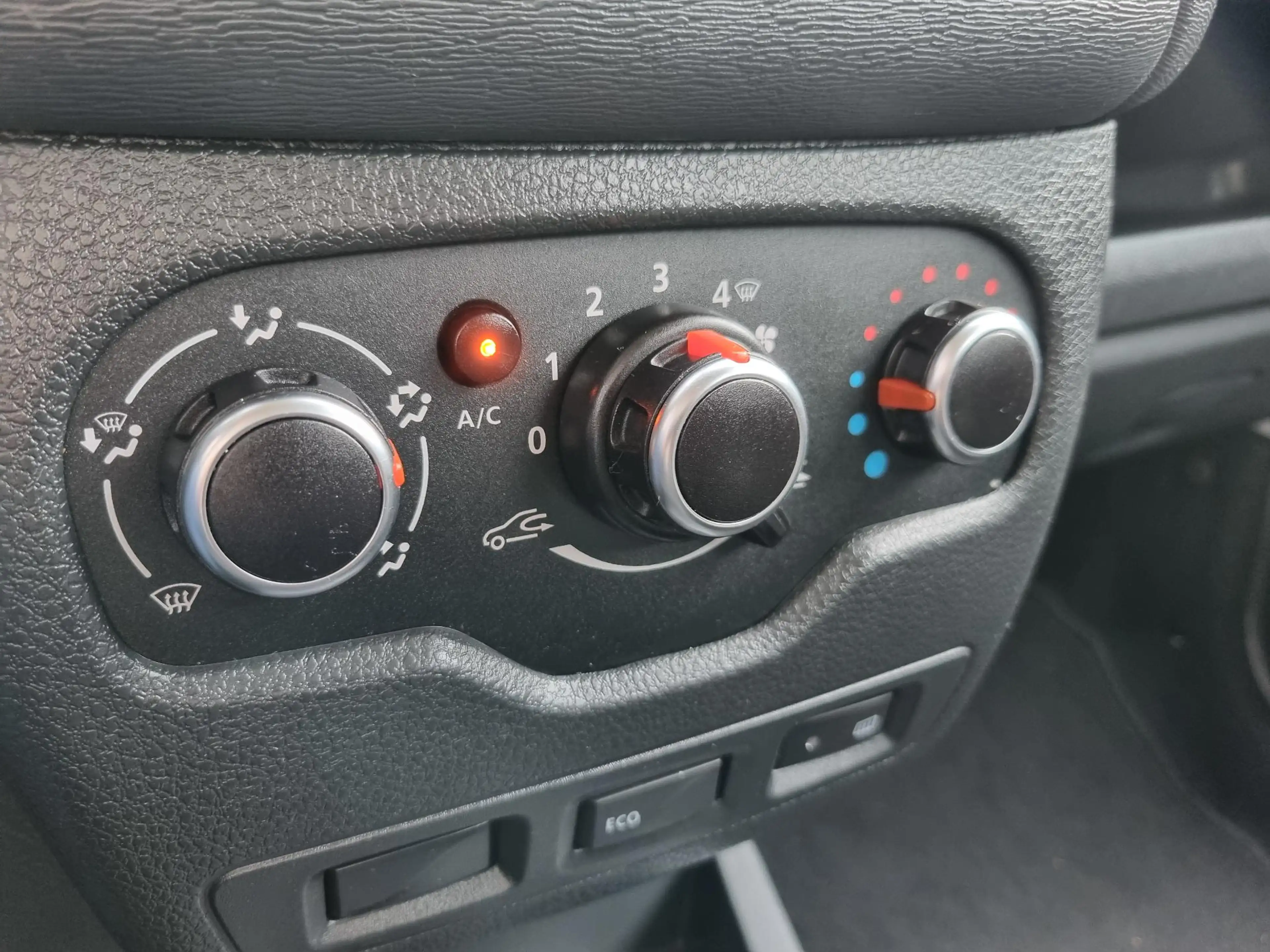 Dacia Dokker 1.3 TCe Lauréate AIRCO / RIJKLAAR GELEVERD — photo 9