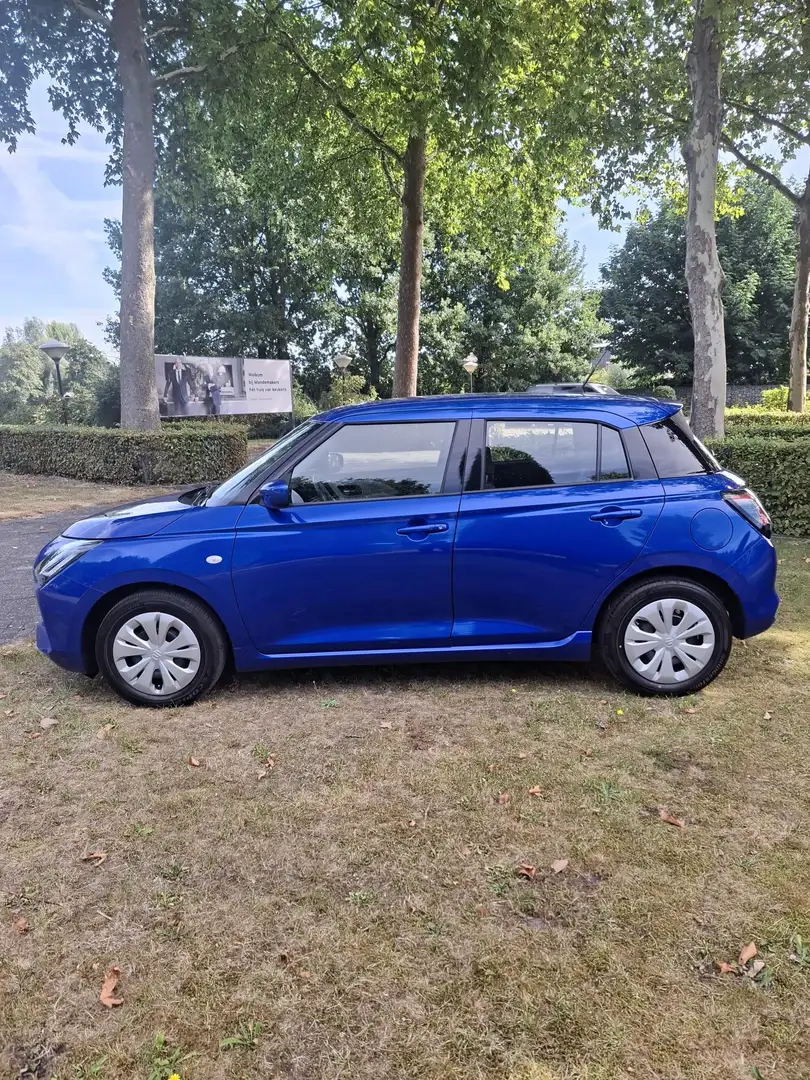 Suzuki Swift 1.2 Comfort Smart Hybrid Bleu - 2