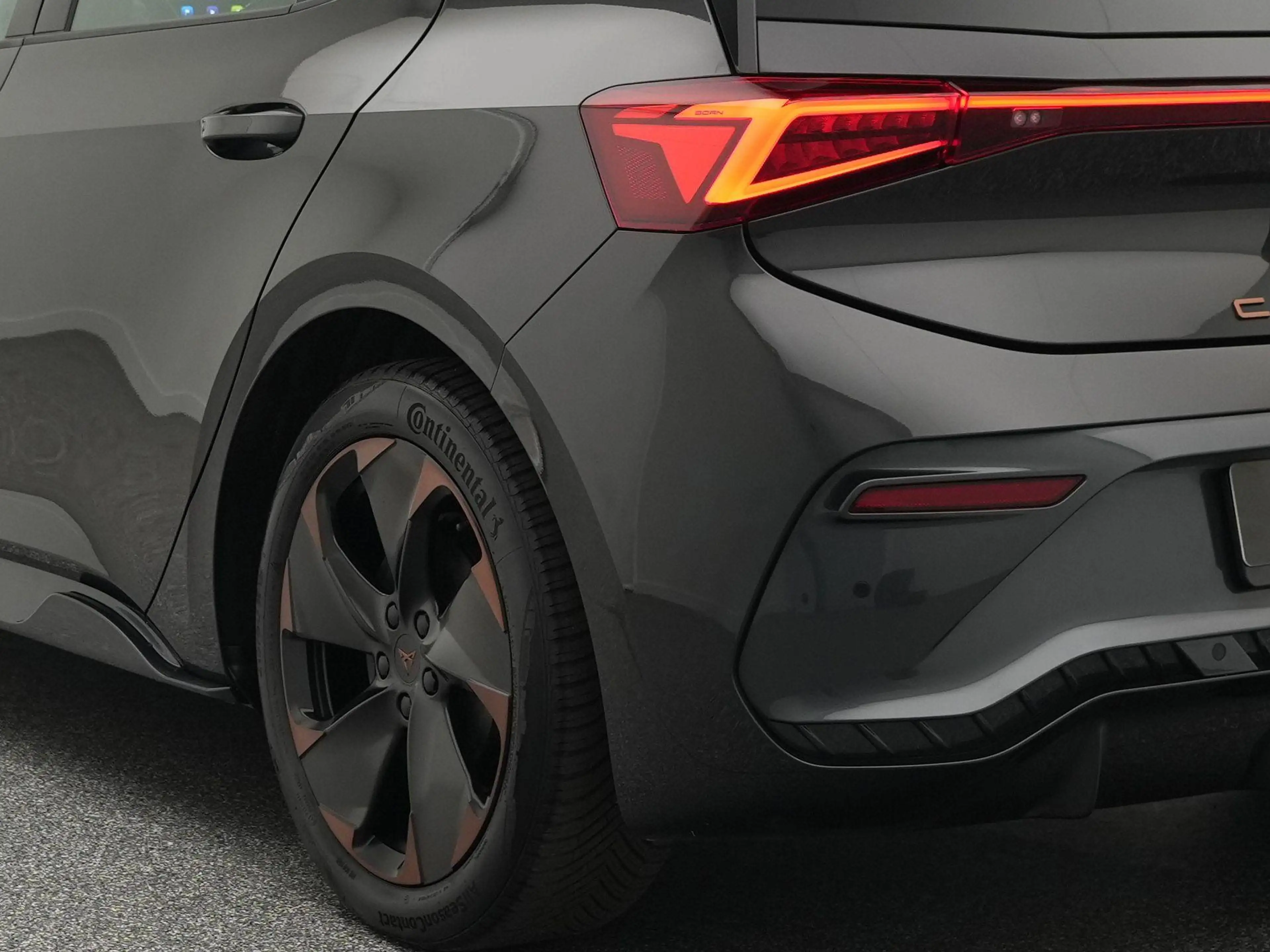 CUPRA Born Business 62 kWh 204pk | SOH 96% | Keyless | LED | — photo 15